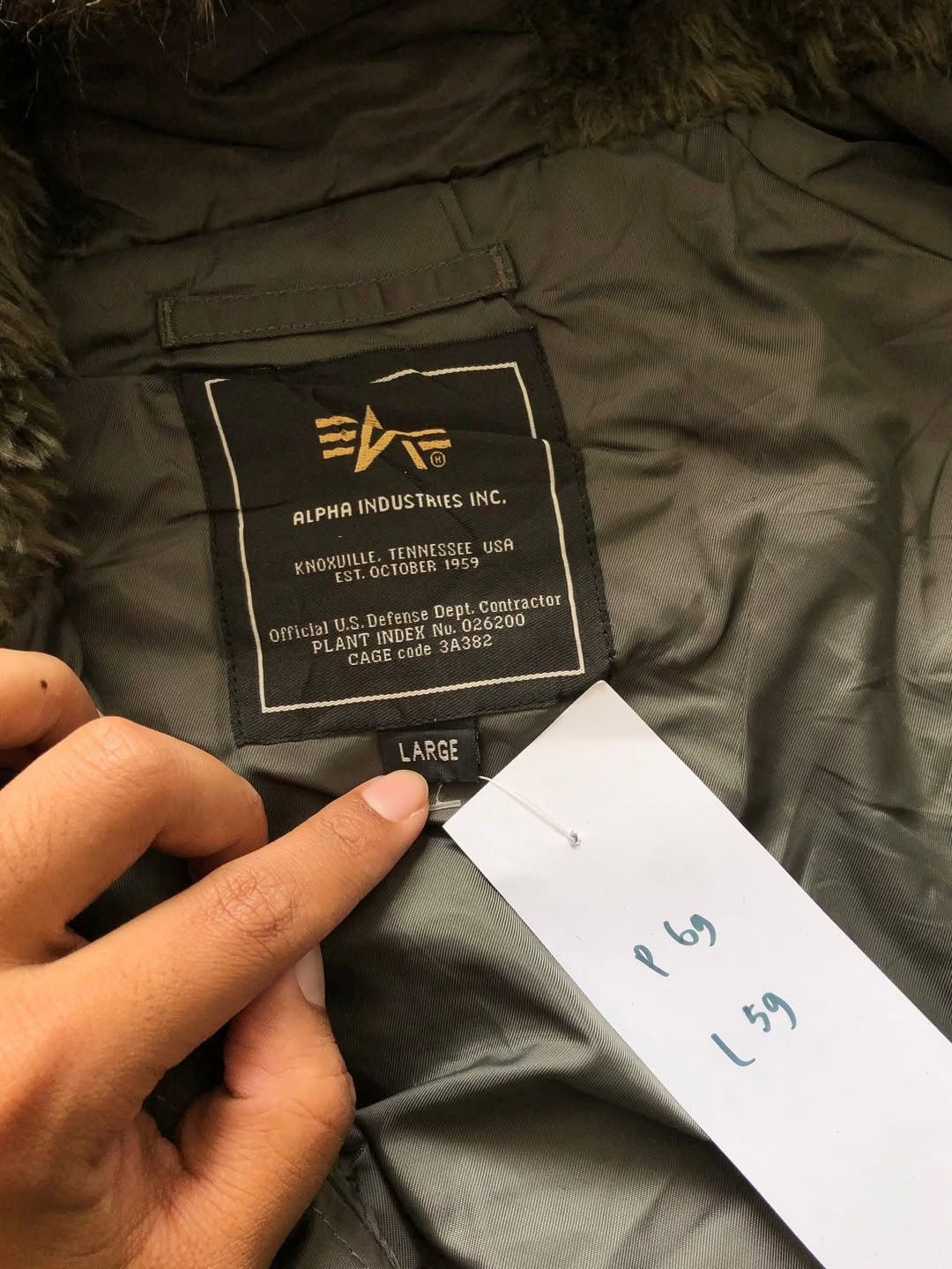Alpha Industries Vintage Alpha Industries N2B Fur Bomber Jacket Size US L / EU 52-54 / 3 - 9 Thumbnail