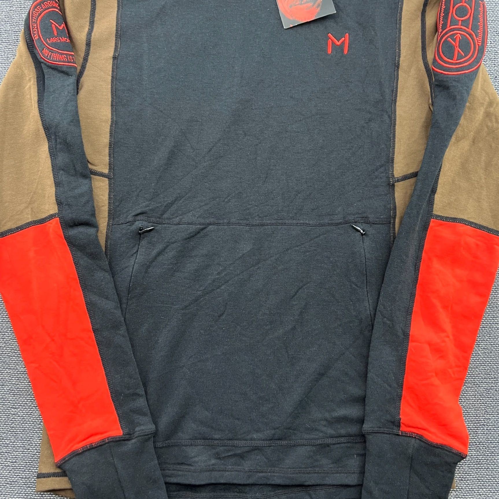 MONSE VINTAGE Lars Monsen Womens Hoodie Medium Black Brown hooded Drawstring Sweatshirt Norway Size M / US 6-8 / IT 42-44 - 4 Thumbnail