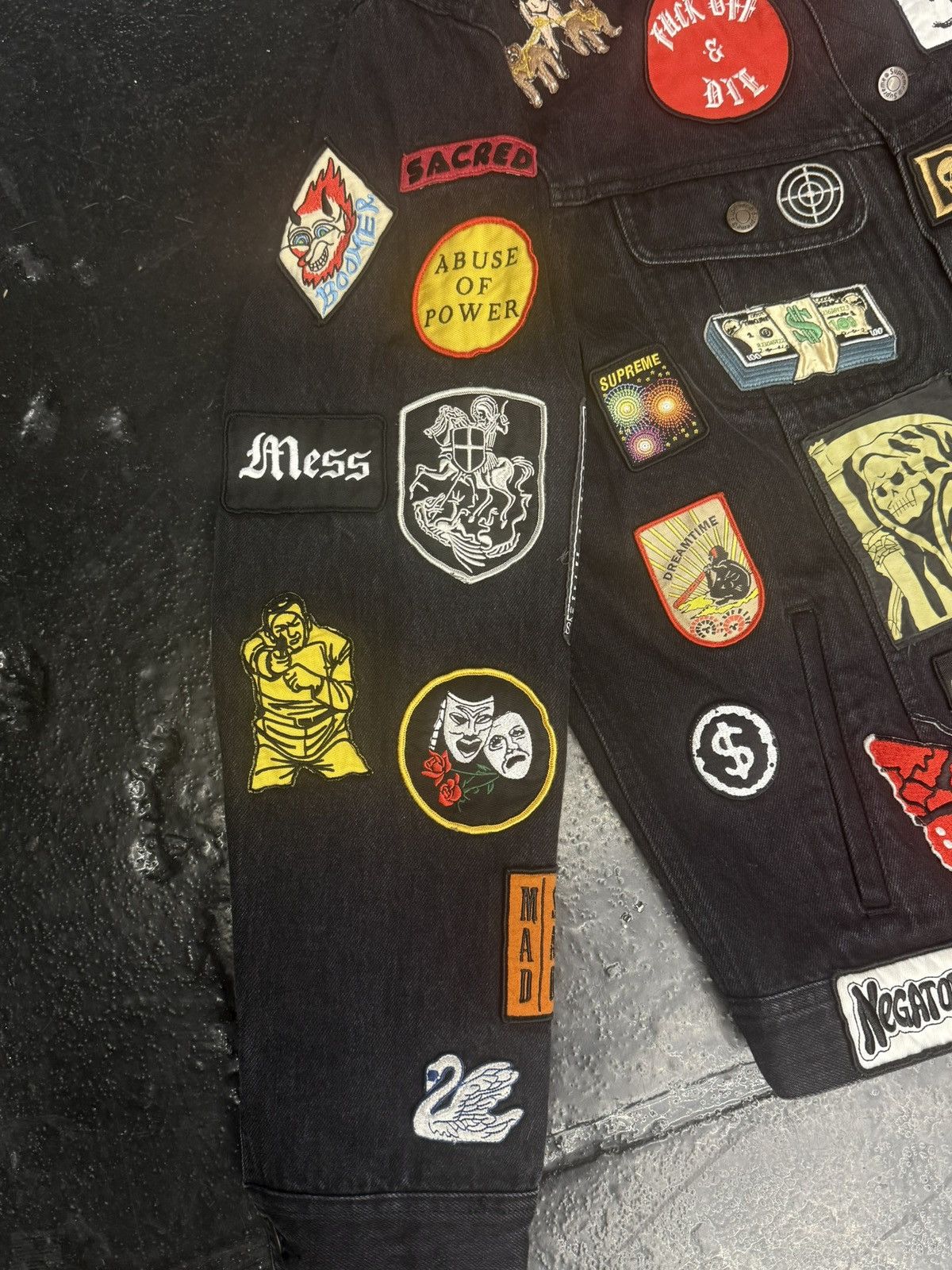 Supreme Supreme Patches Denim Trucker Jacket Size US L / EU 52-54 / 3 - 4 Thumbnail
