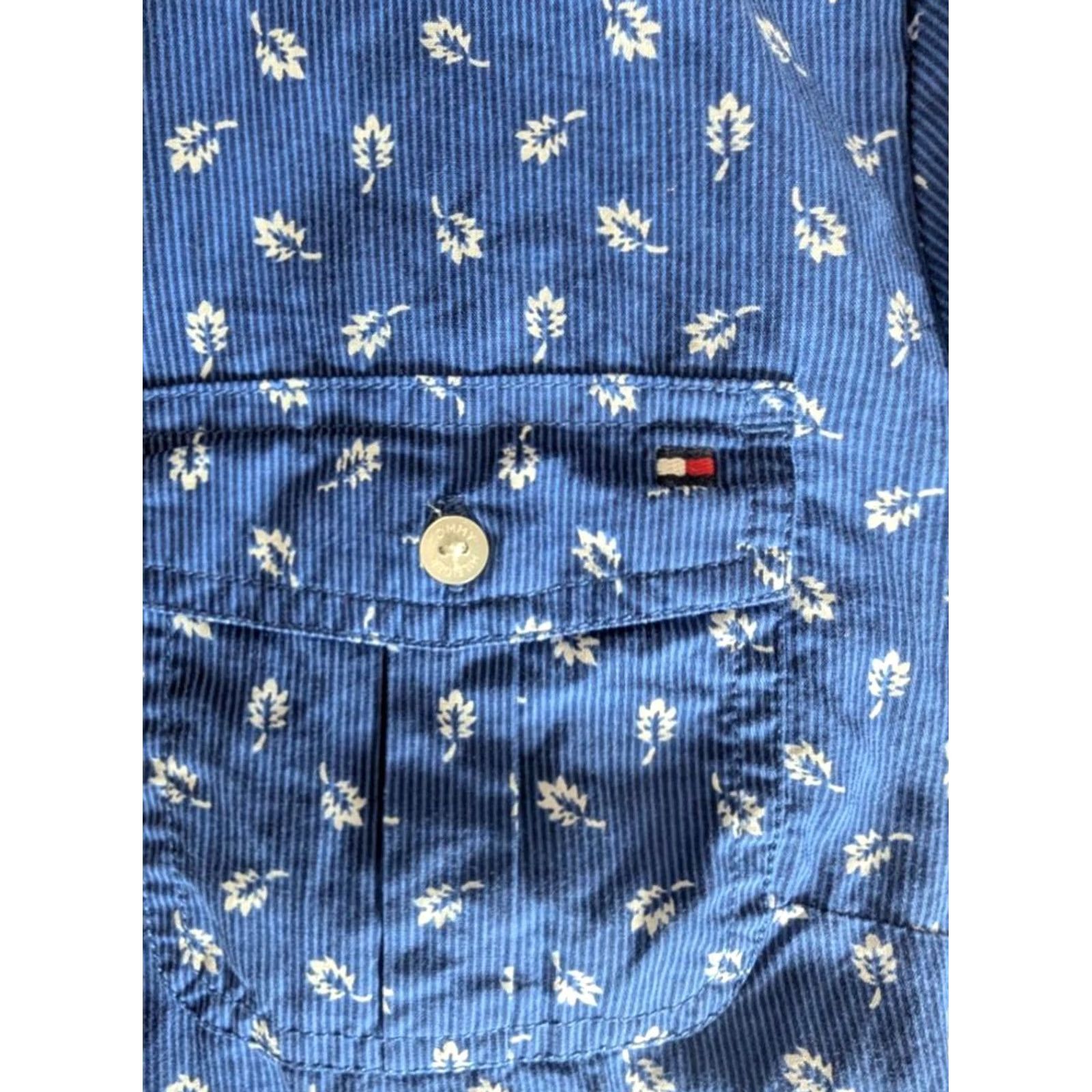 Tommy Hilfiger VINTAGE Tommy Hilfiger Button-Down Shirt Womens XL 100% Cotton Blue Contrast Cuffs EUC Size XL / US 12-14 / IT 48-50 - 5 Thumbnail