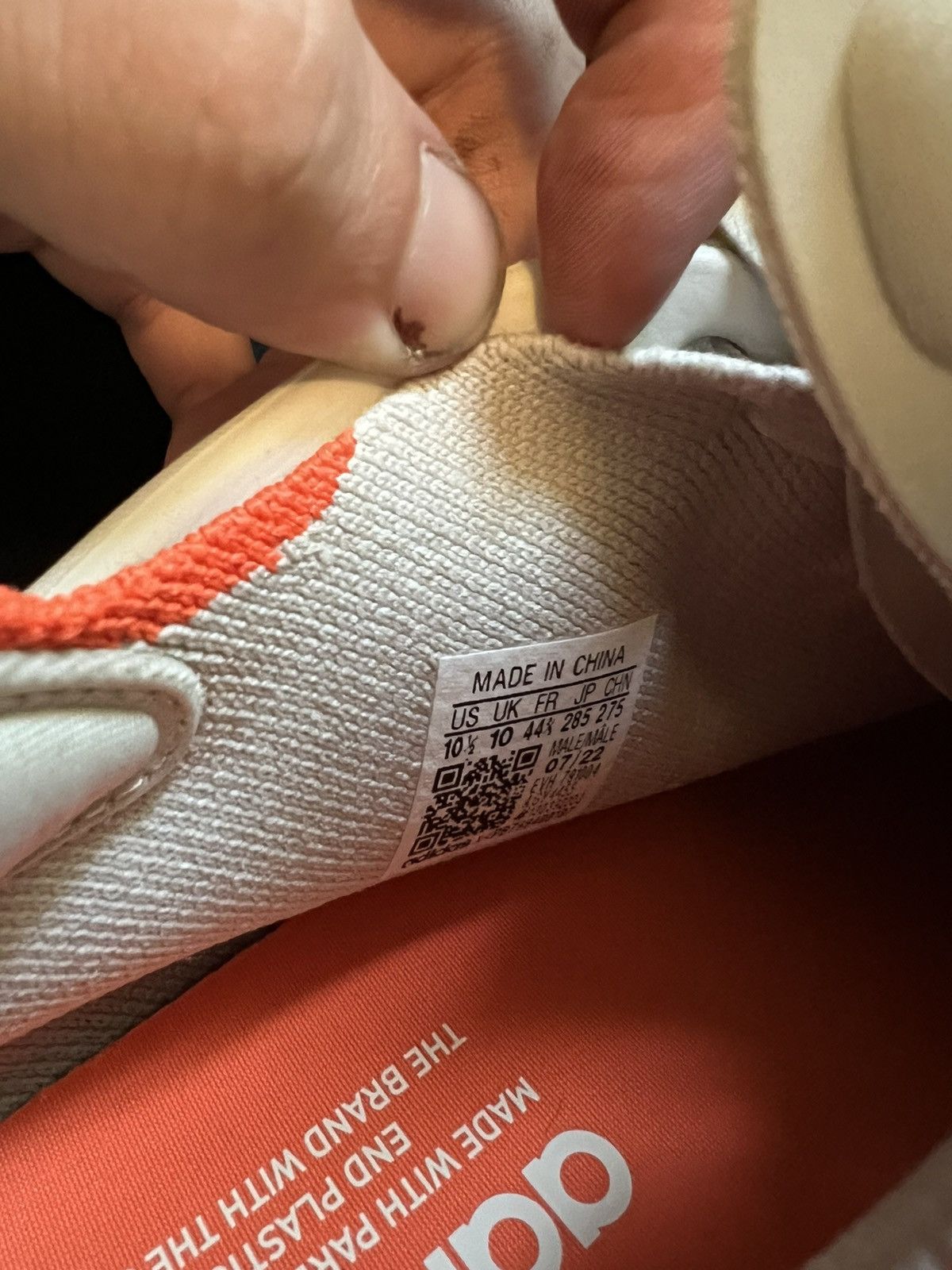 Adidas Adifoam q “cloud white” Size US 10.5 / EU 43-44 - 6 Thumbnail