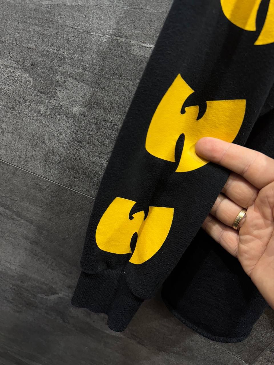 Wu-Tang Clan Wu Tang Clan 36 Hoodie Pullover Rappers Hip Hop Size US L / EU 52-54 / 3 - 14 Thumbnail