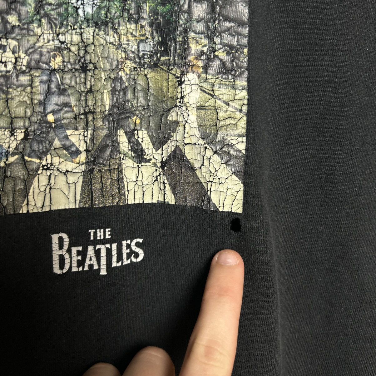 Band Tees Vintage The Beatles 2005 Big logo Rock Band tee size M Size US M / EU 48-50 / 2 - 4 Thumbnail