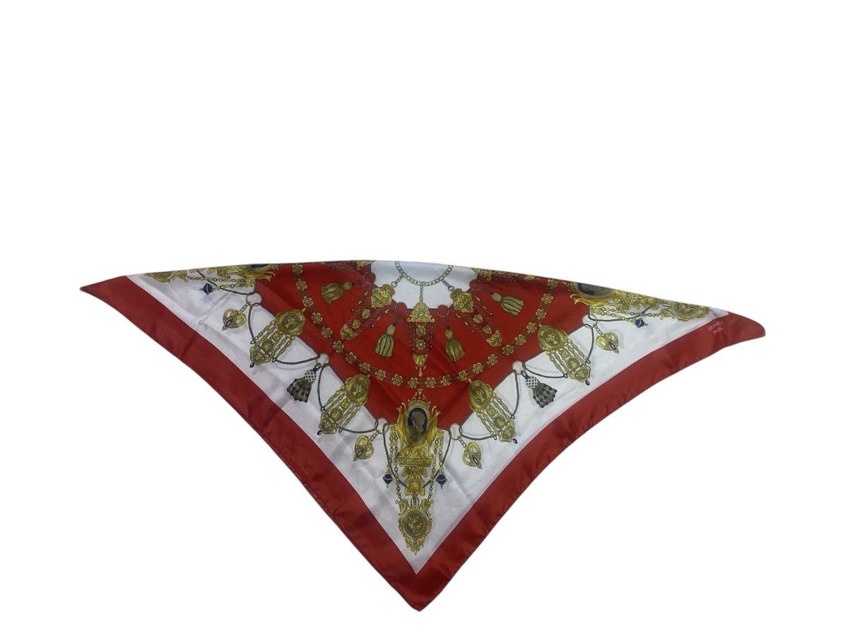 Hermes × Vintage Vintage Hermes Silk Scarf 34X33 inch Size ONE SIZE - 3 Thumbnail
