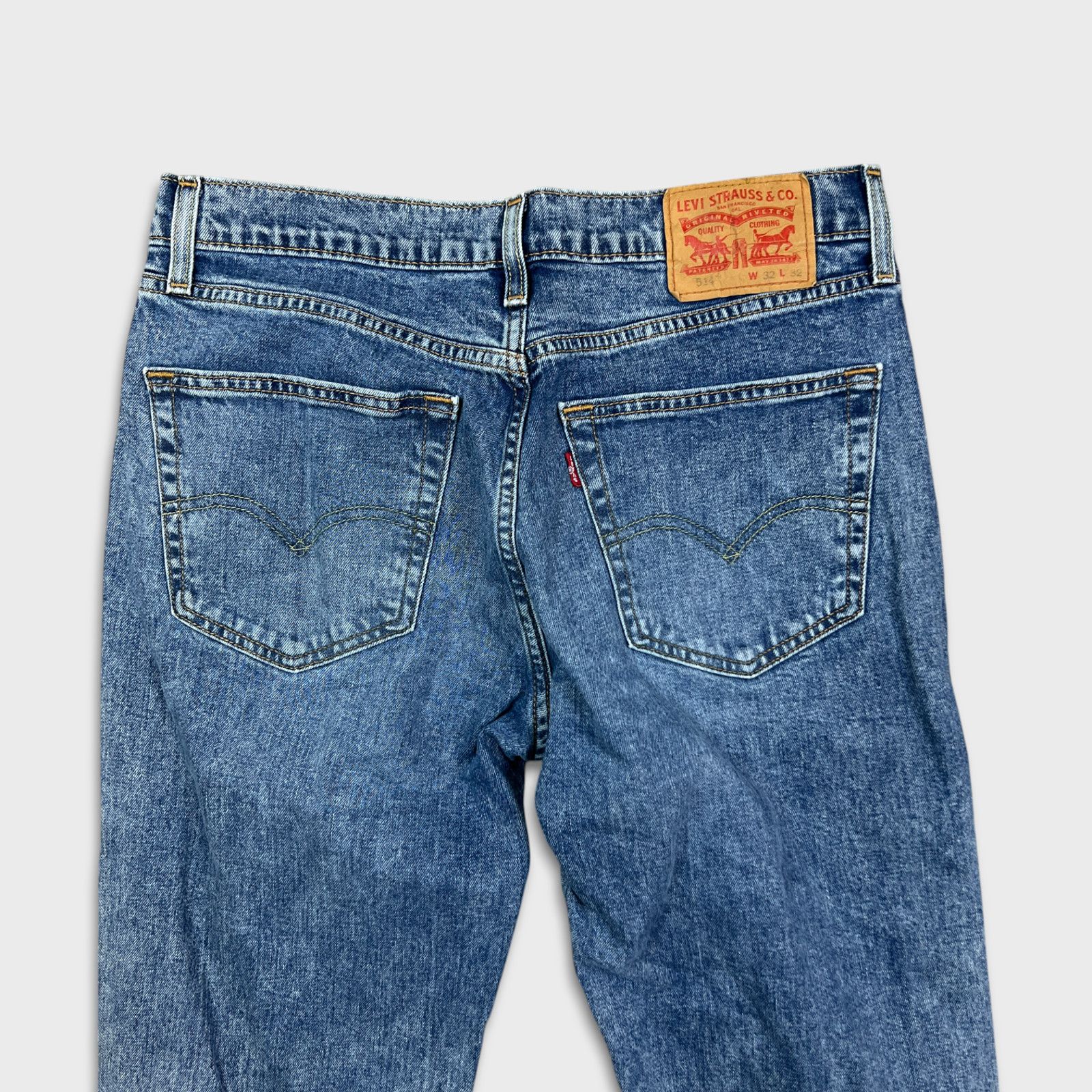 Levi's × Vintage Levi's 514 Jeans 32x32 Blue Straight Fit Faded Denim Pants Size US 32 / EU 48 - 6 Thumbnail