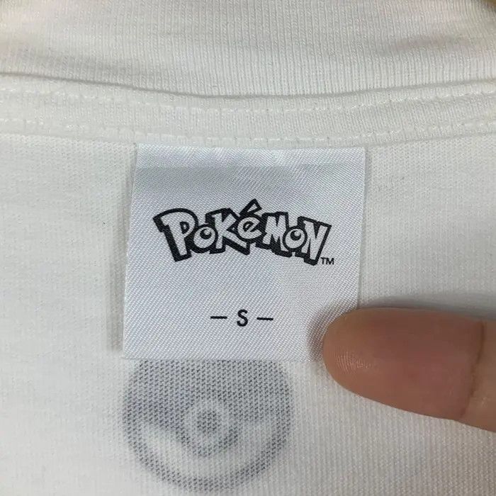 Vintage GU x POKEMON EVOLUTION Pikachu Anime Film Tee Shirt Size S / US 4 / IT 40 - 8 Thumbnail