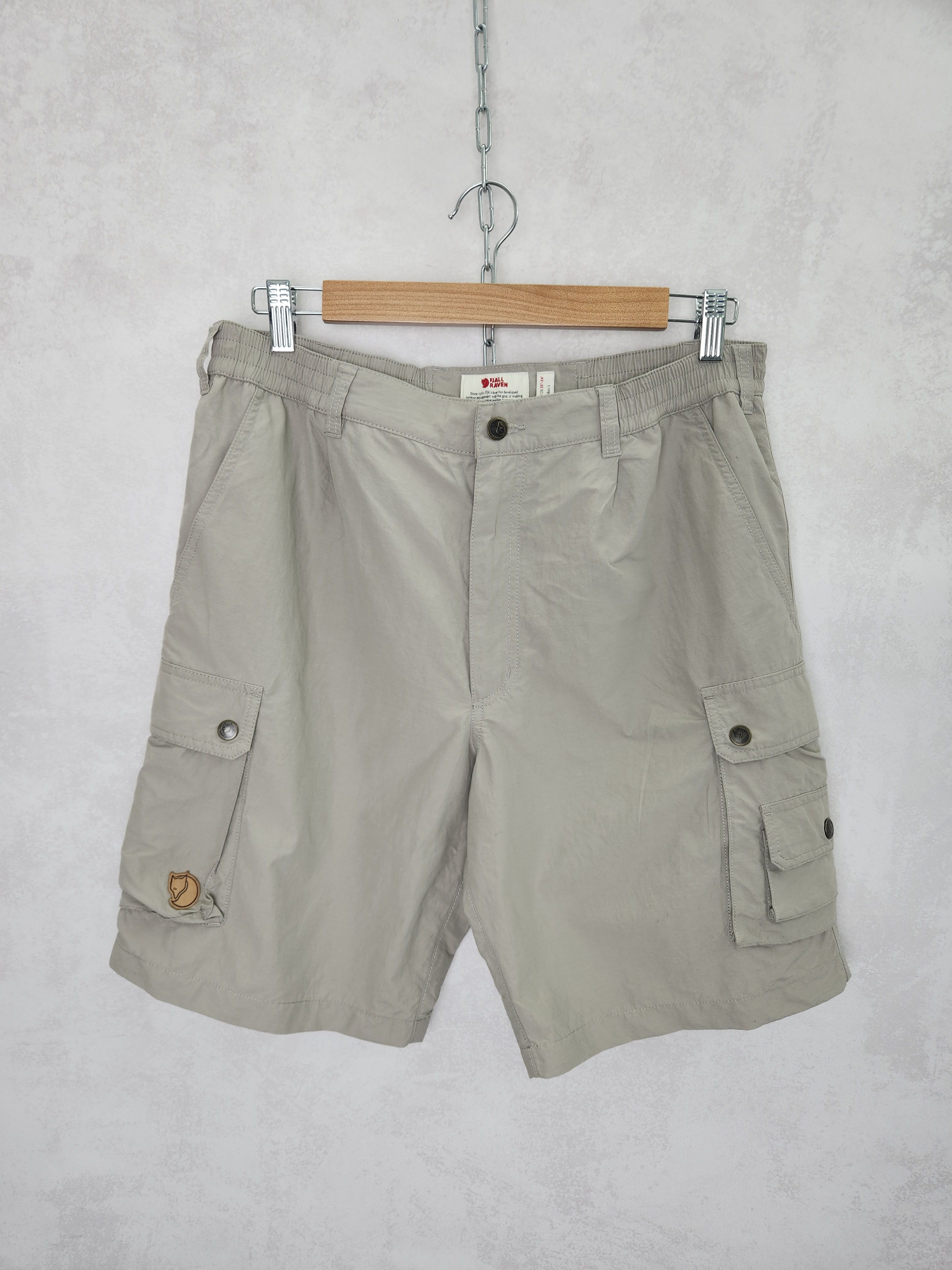 Fjallraven Fjallravenn Sambava MT shorts Regular fit Mid waist size L Size US 34 / EU 50 - 1 Thumbnail