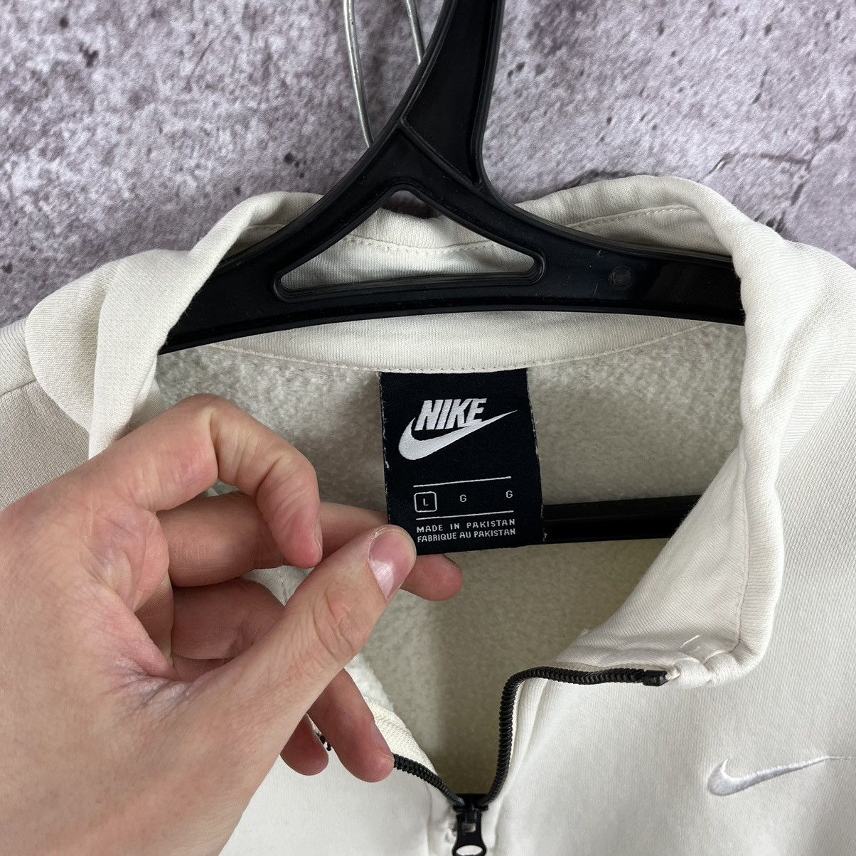 Nike Nike 1/4 Zip Sweatshirt Embroidery Small Swoosh Logo Size US L / EU 52-54 / 3 - 8 Thumbnail