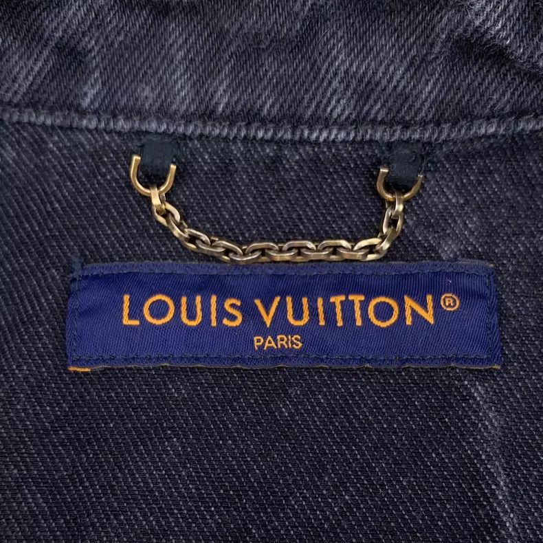 Louis Vuitton Louis Vuitton Black logo embossed cotton lapel long sleeve Size US XS / EU 42 / 0 - 5 Thumbnail
