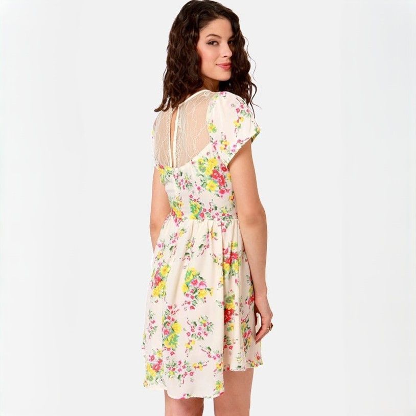 Other Under Skies Bloom for Improvement Cream Floral Print Dress Size M / US 6-8 / IT 42-44 - 3 Thumbnail