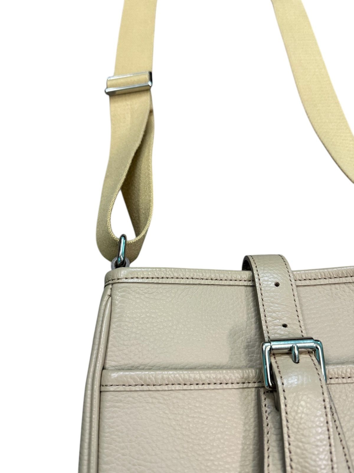 Burberry AUTHENTIC BURBERRY LEATHER SHOULDER/CROSSBODY BAG Size ONE SIZE - 4 Thumbnail