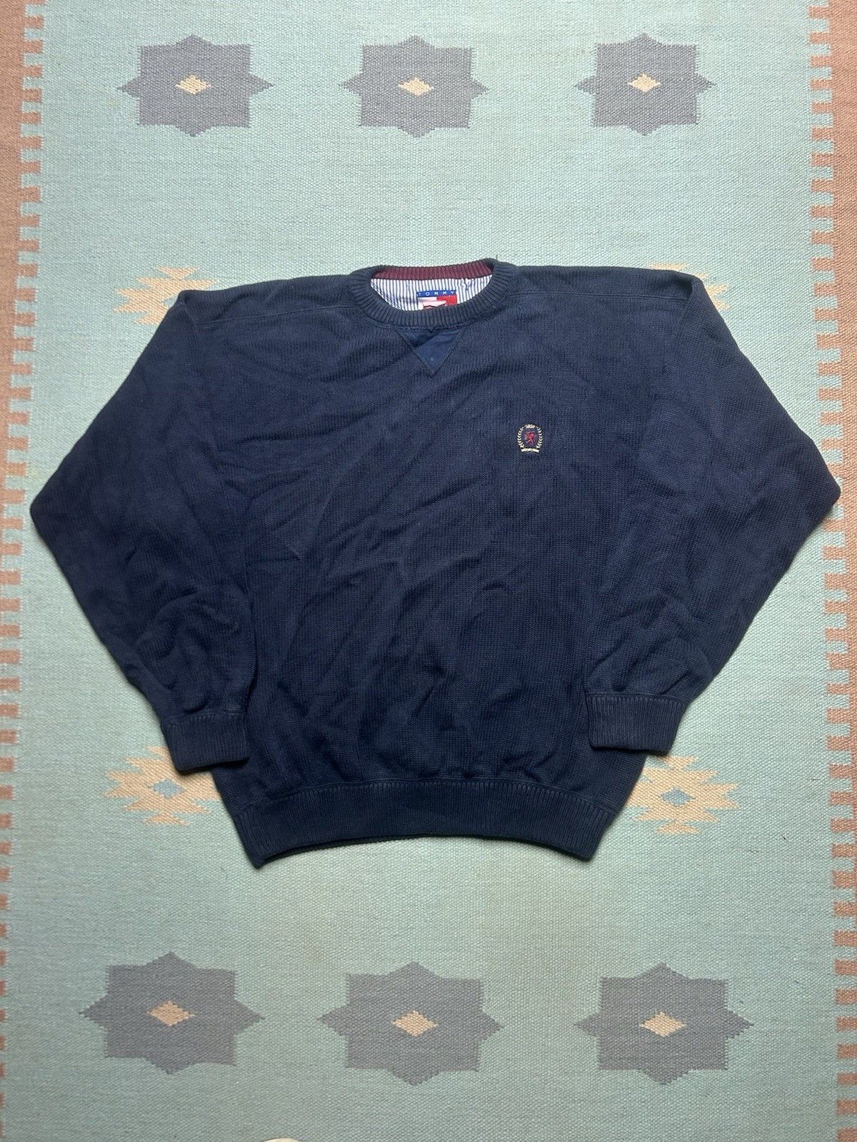 Tommy Hilfiger Vtg Tommy Hilfiger cotton knit sweater chunky heavy crest XL Size US XL / EU 56 / 4 - 1 Thumbnail