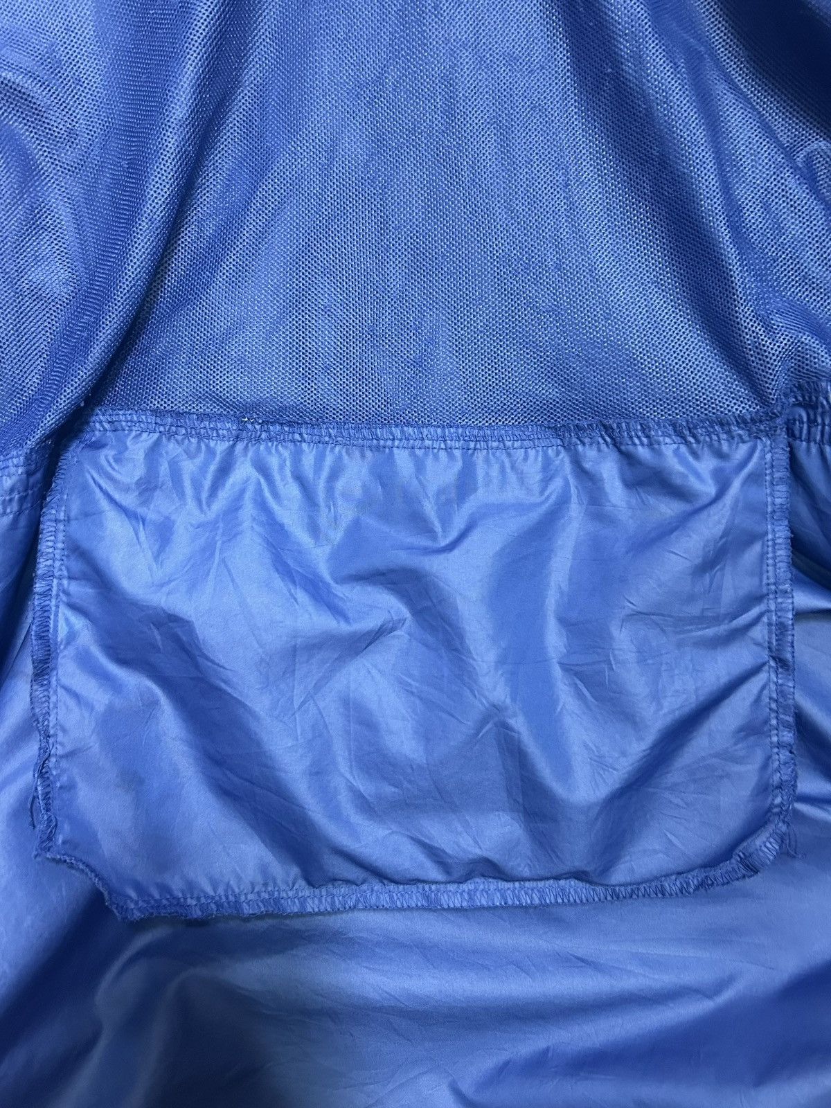 Nike Nike Vintage Packable Transformer Windbreaker Size US M / EU 48-50 / 2 - 22 Thumbnail