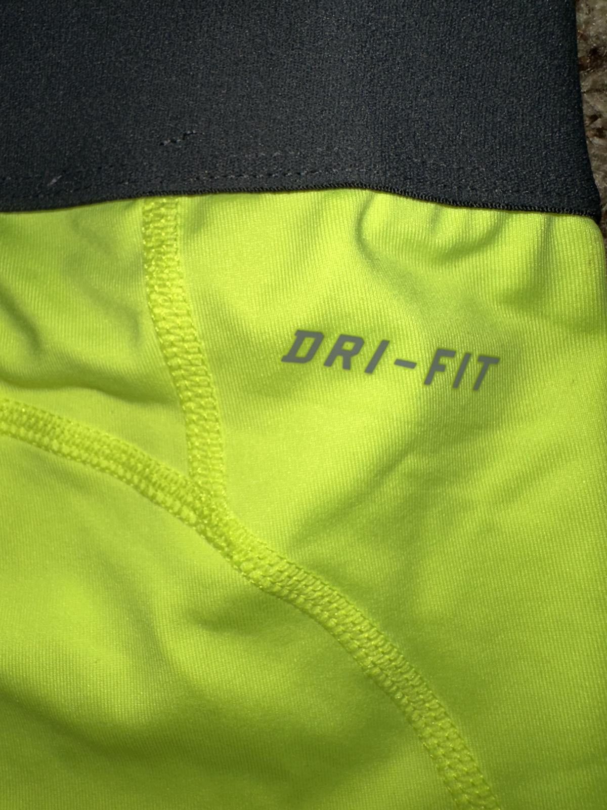 Nike Nike Women's Dri-Fit Pro 3 Big Dot Training Shorts Size 26" / US 2 / IT 38 - 5 Thumbnail
