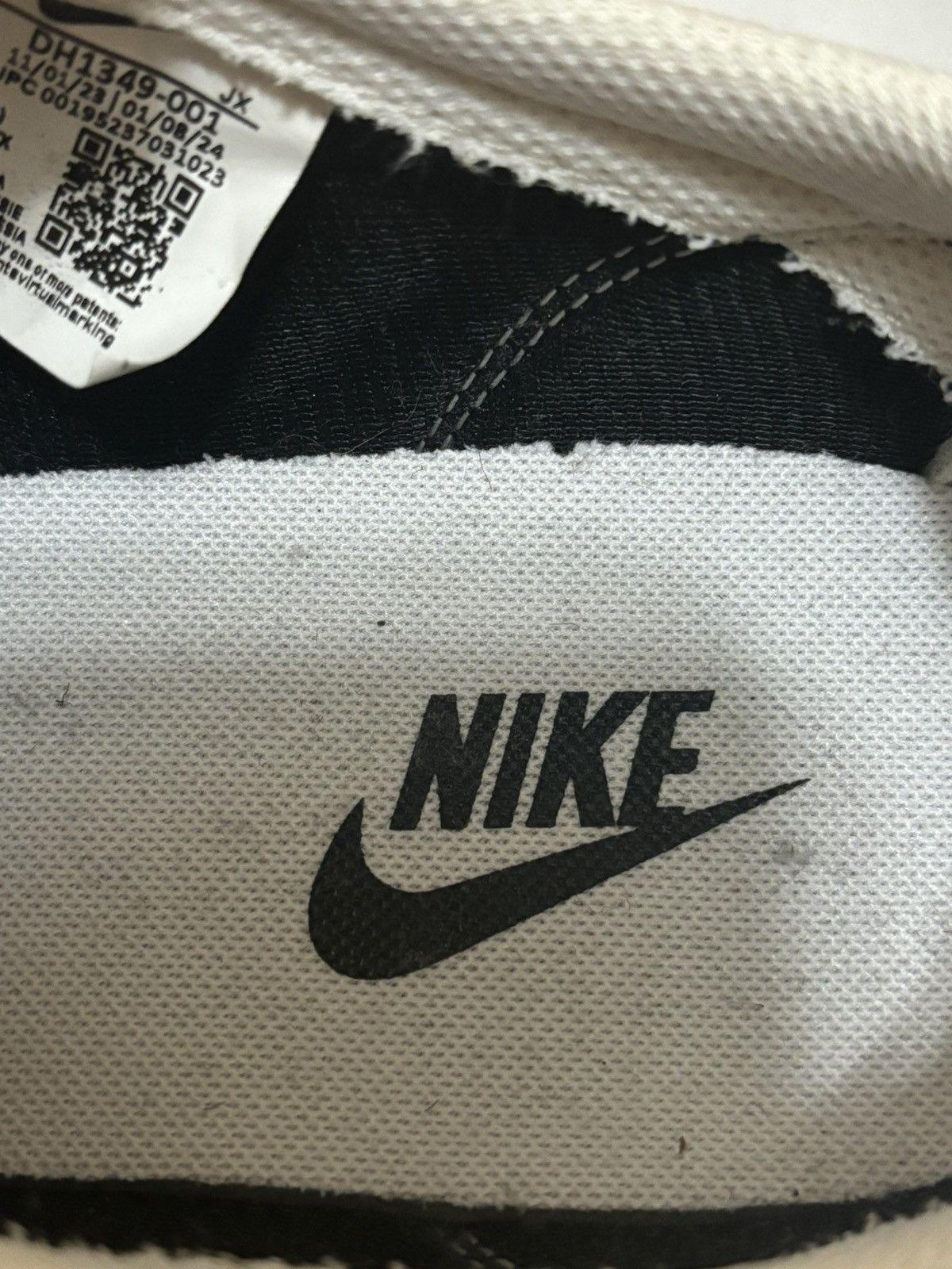 Nike rare Nike Waffle Trainer 2 Black/White Shoe Size 9.5 Size US 9.5 / EU 42-43 - 11 Thumbnail