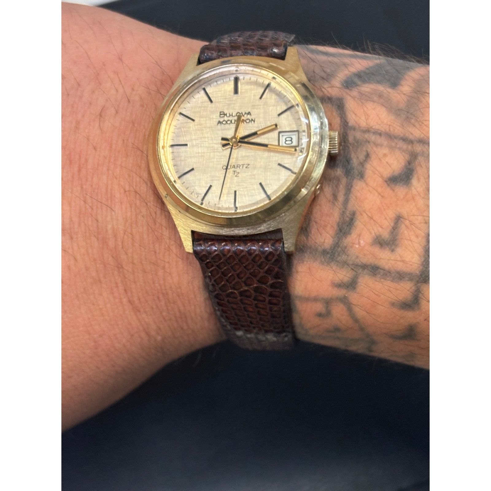 Bulova Vintage Bulova N8 Gold Tone Mens Watch! New Battery! Size ONE SIZE - 5 Thumbnail