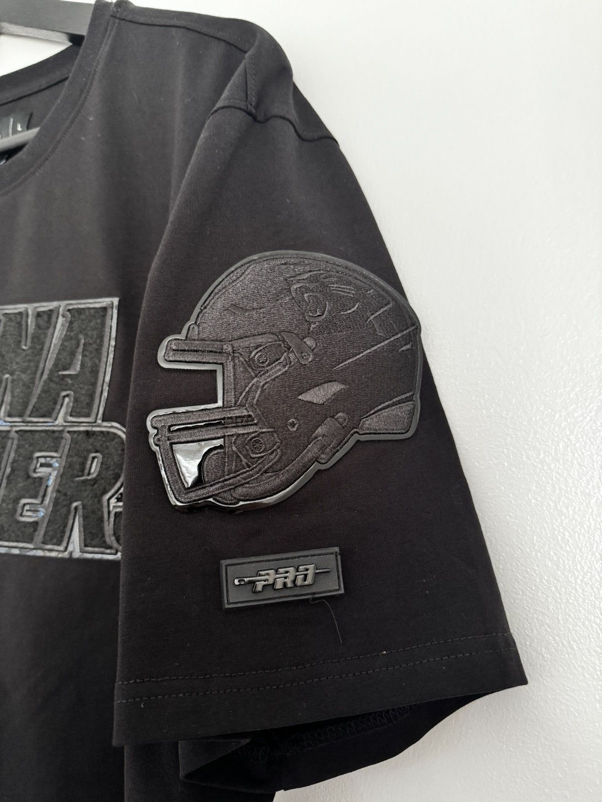 Pro Standard Pro Carolina Panthers Men's Black Shirt Size L Official NFL Size US L / EU 52-54 / 3 - 4 Thumbnail
