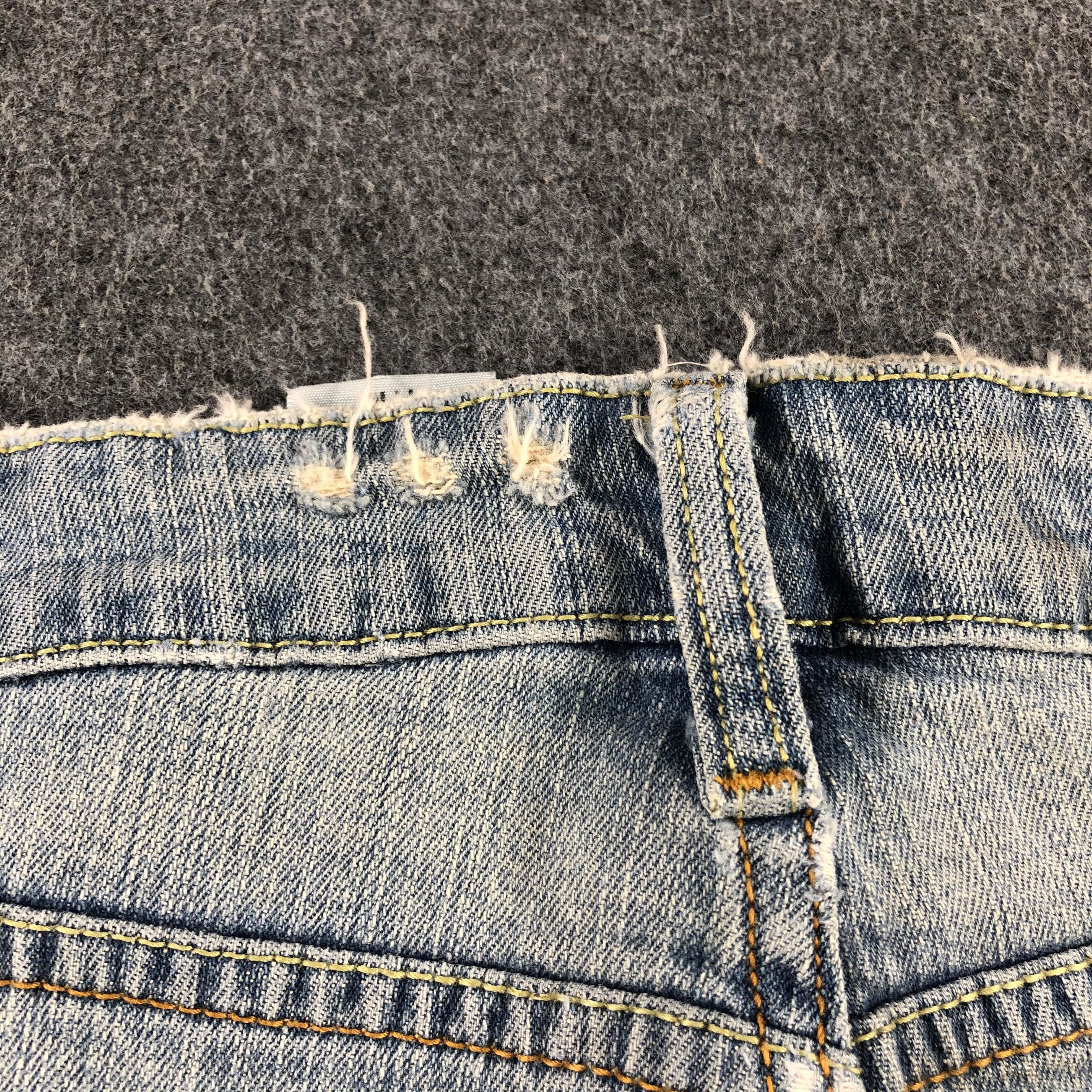 Levi's Vintage Light Wash Levis 518 Jeans-J1670 Size US 39 - 9 Thumbnail