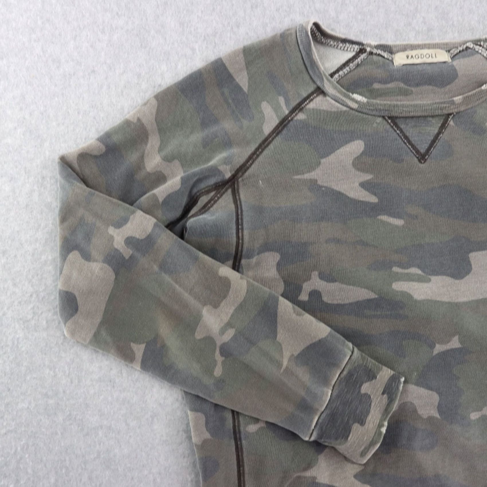 Vintage RAGDOLL XS Green Camo Sweatshirt - Mens Vintage Size XS / US 0-2 / IT 36-38 - 5 Thumbnail