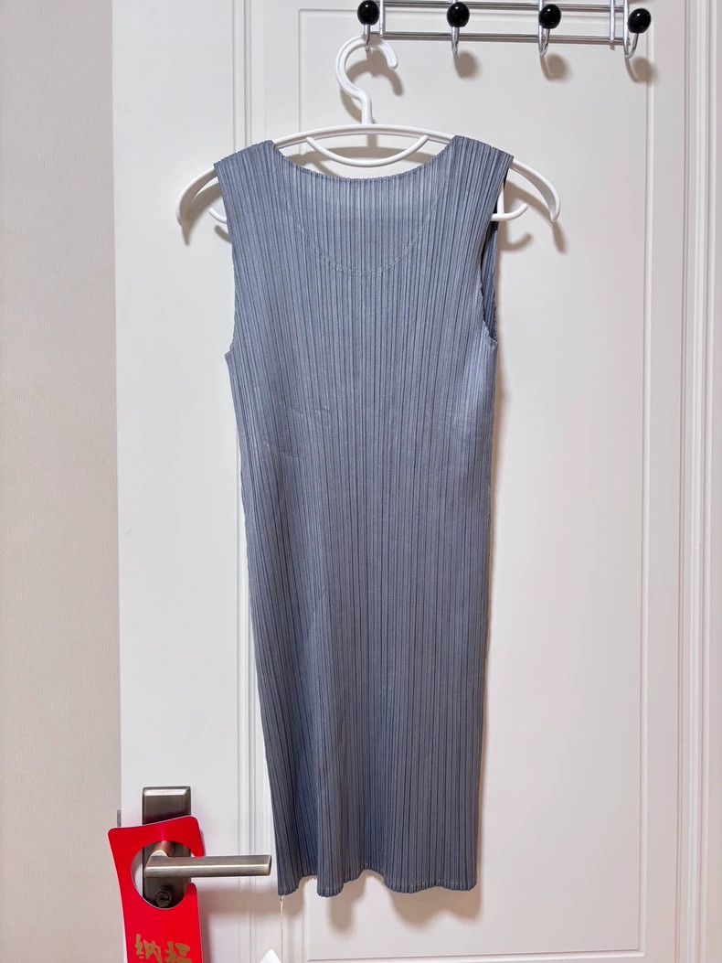Issey Miyake Issey Miyake size:3 Grey vest dress Size M / US 6-8 / IT 42-44 - 2 Thumbnail