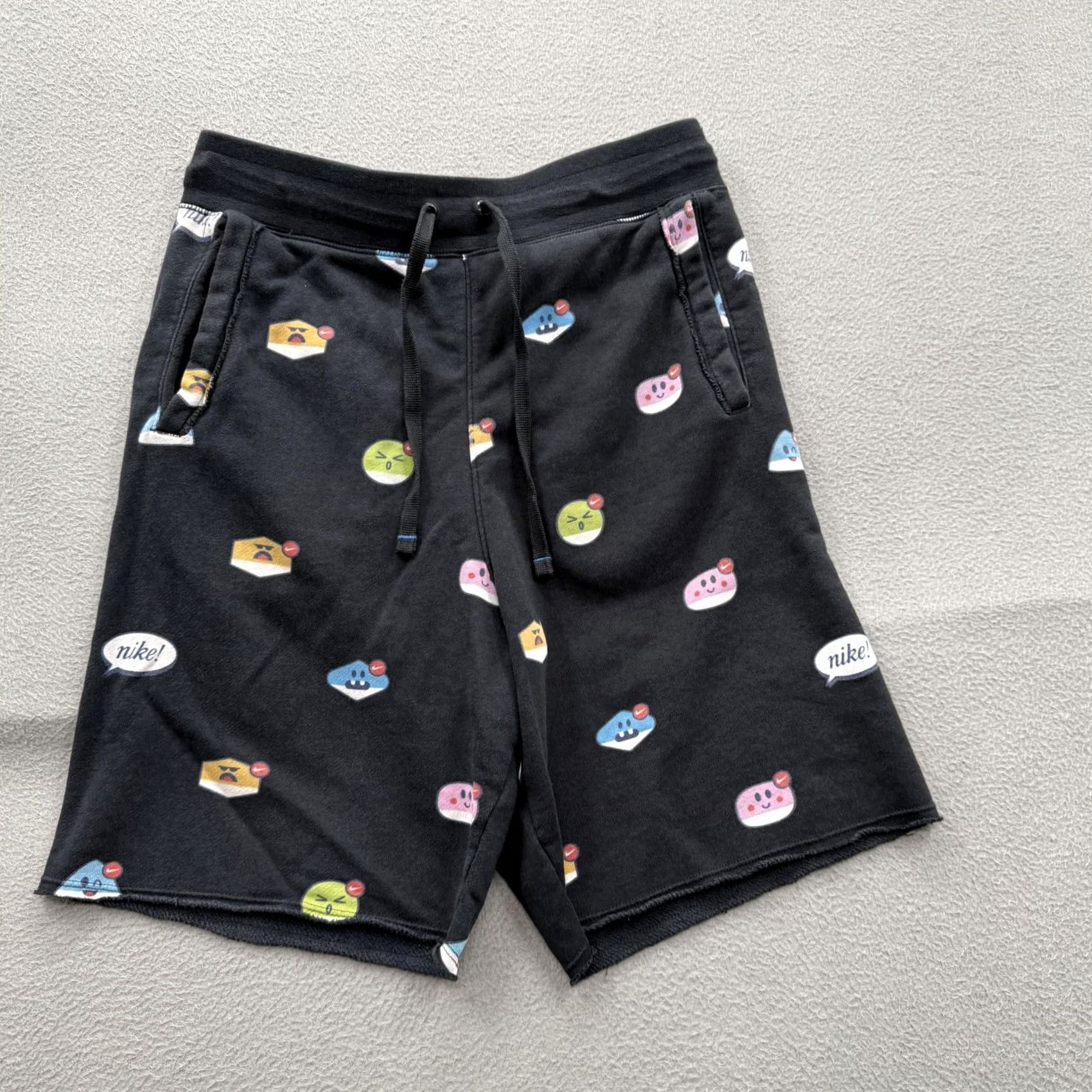 Nike Nike Sweat Shorts Mens Small Black Graphic Print French Terry 8 Inseam Athletic Shorts Drawstring Pockets Geometric Pattern Summer Mens Size US 29 - 2 Thumbnail