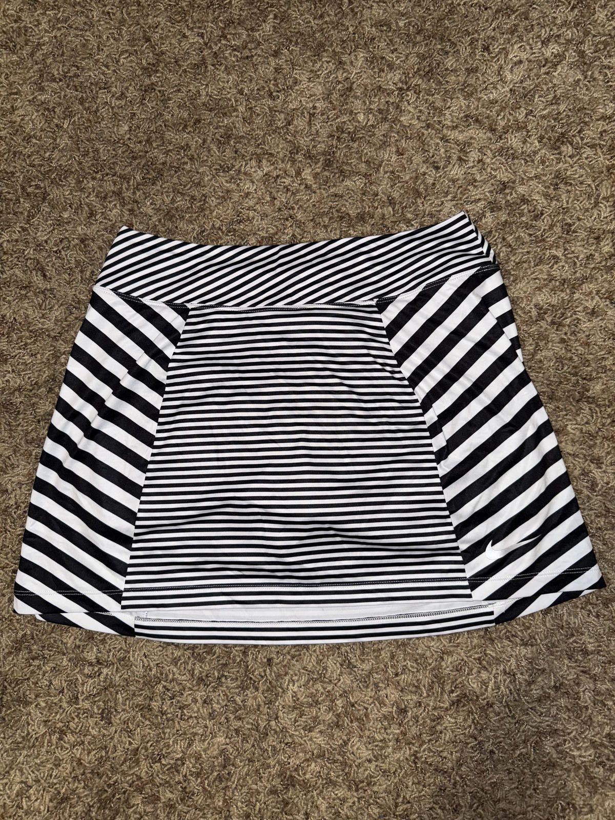 Nike Nike Women’s Precision Knit Print 2.0 14.5" Golf Skort Size 28" / US 6 / IT 42 - 1 Thumbnail