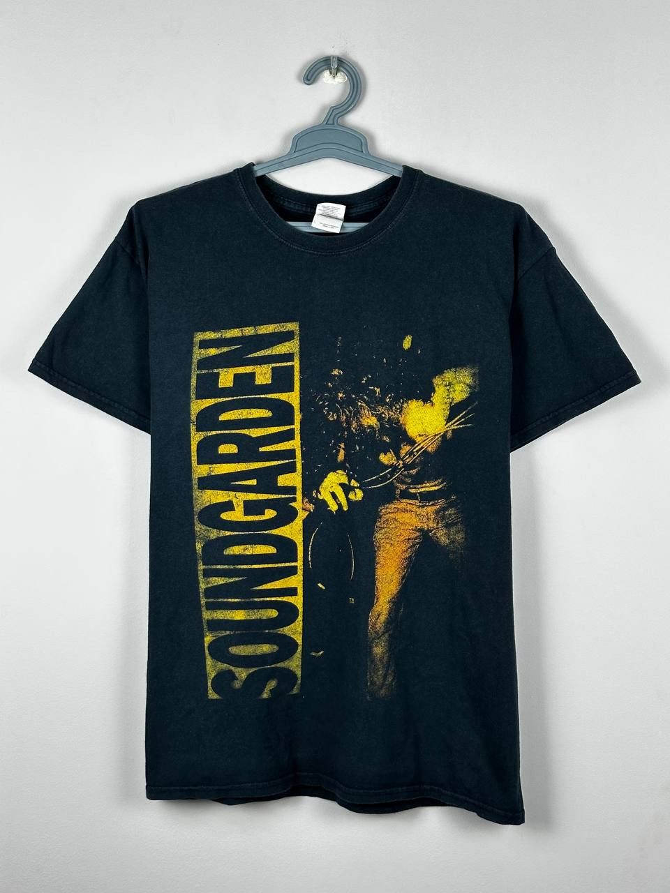 Gildan Vintage 00’s Soundgarden Louder Than Love Tee Size US L / EU 52-54 / 3 - 1 Thumbnail