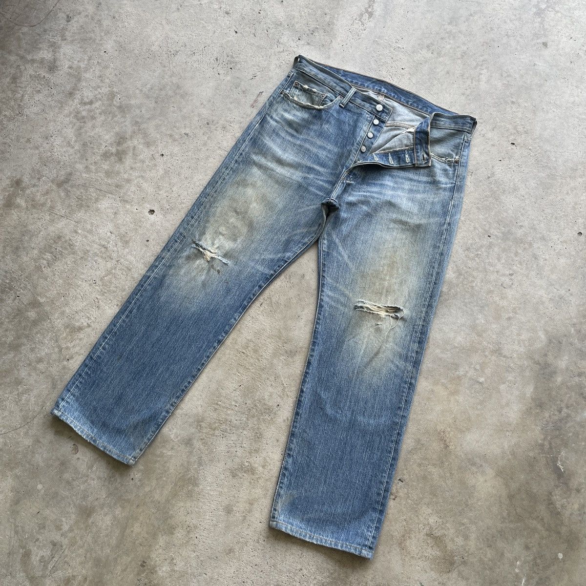Levi's Vintage Clothing W37 Vintage Levi’s 501 Distressed MudWash Jeans Faded Pants Size US 37 - 2 Thumbnail