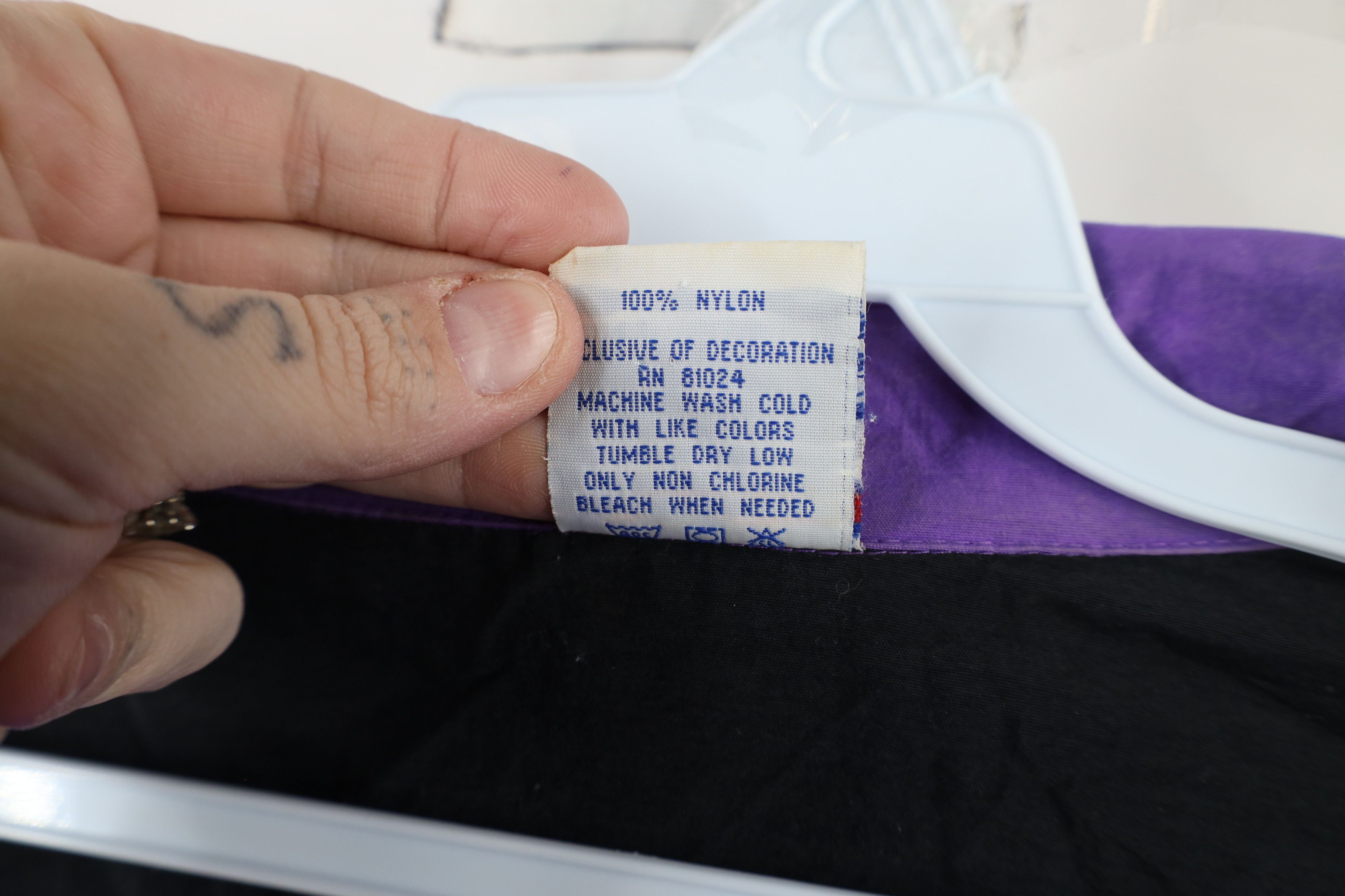 Champion × Vintage Vintage 90s Champion Reflective Windbreaker Jacket Purple Size L / US 10 / IT 46 - 11 Thumbnail