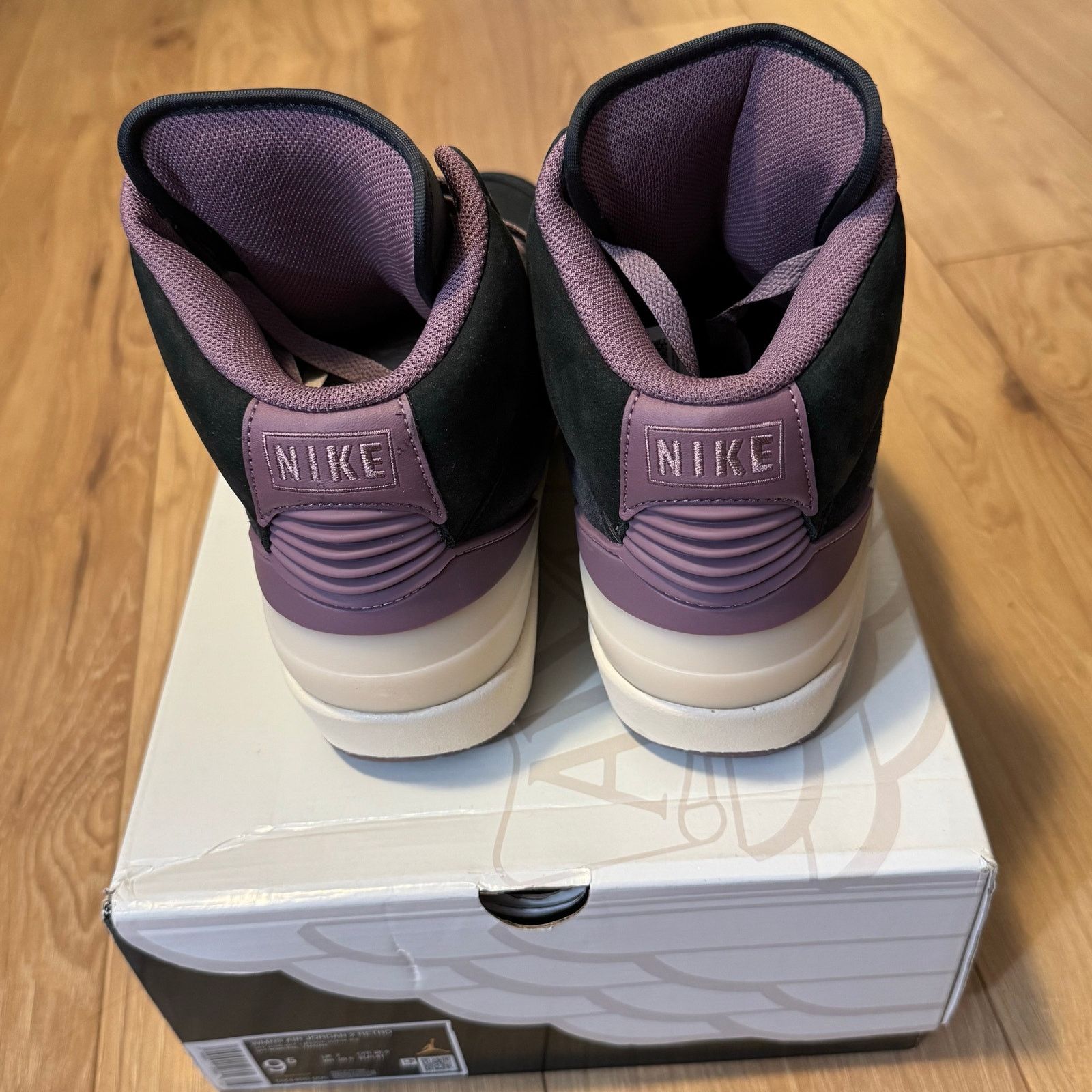 Jordan Brand •NEW• Air Jordan 2 Retro 'NOIR MAUVE' Sneakers • 8M / 9.5W Size US 9.5 / IT 39.5 - 5 Thumbnail