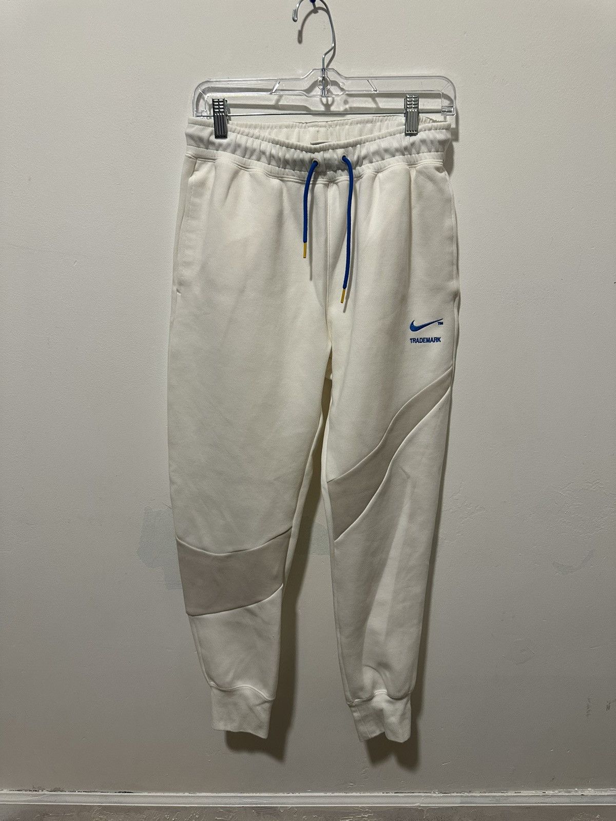 Nike NIKE Off-White & Grey Sportswear Swoosh Tech Hoodie and Sweatpants Size US S / EU 44-46 / 1 - 5 Thumbnail