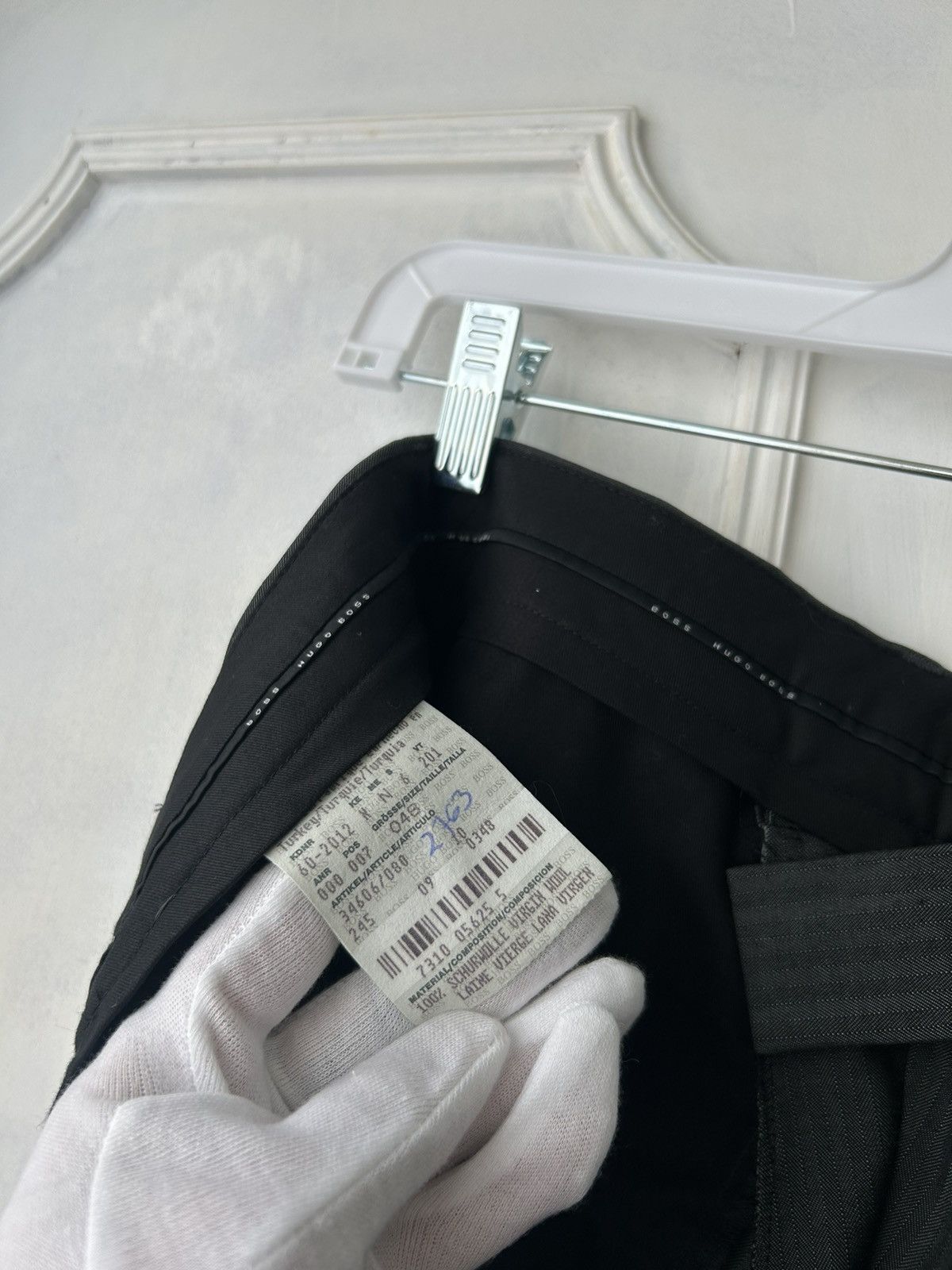 Hugo Boss Hugo Boss Wool Suit Size 42R - 14 Thumbnail