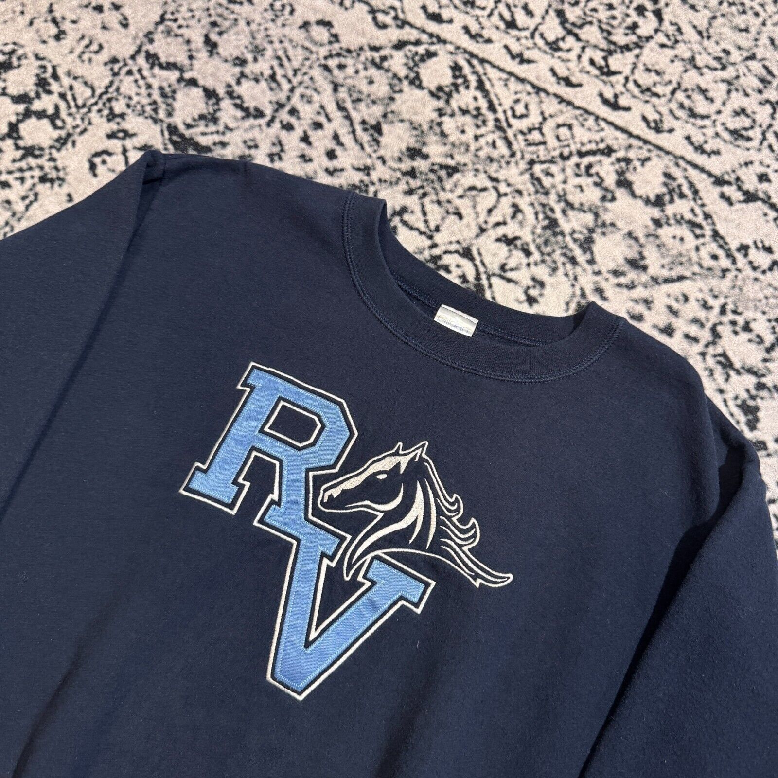 Gildan × Vintage Vintage Gildan Navy Cotton Crewneck Size L Y2K 90s Horse Size US L / EU 52-54 / 3 - 4 Thumbnail