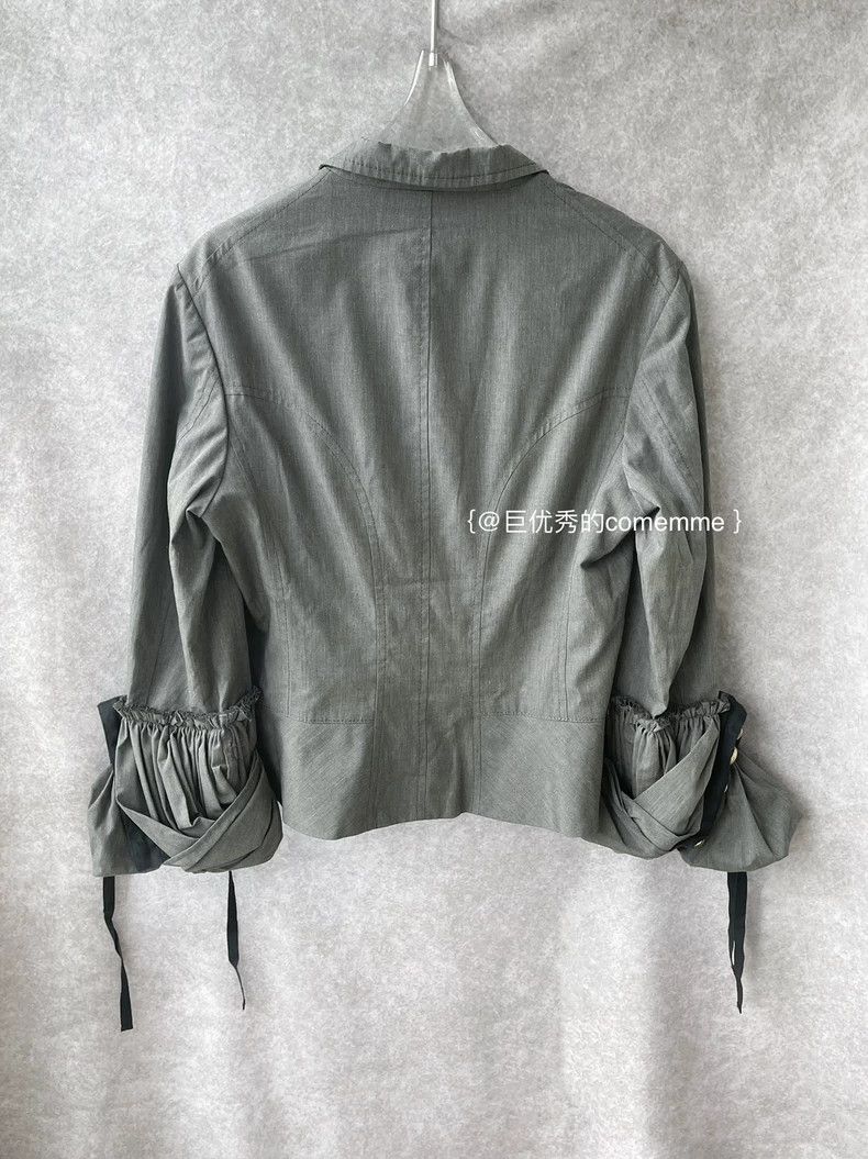 Comme des Garcons Comme Des Garcons Dark Grey Lapel Petal Court Sleeve Jacke Size S / US 4 / IT 40 - 5 Thumbnail