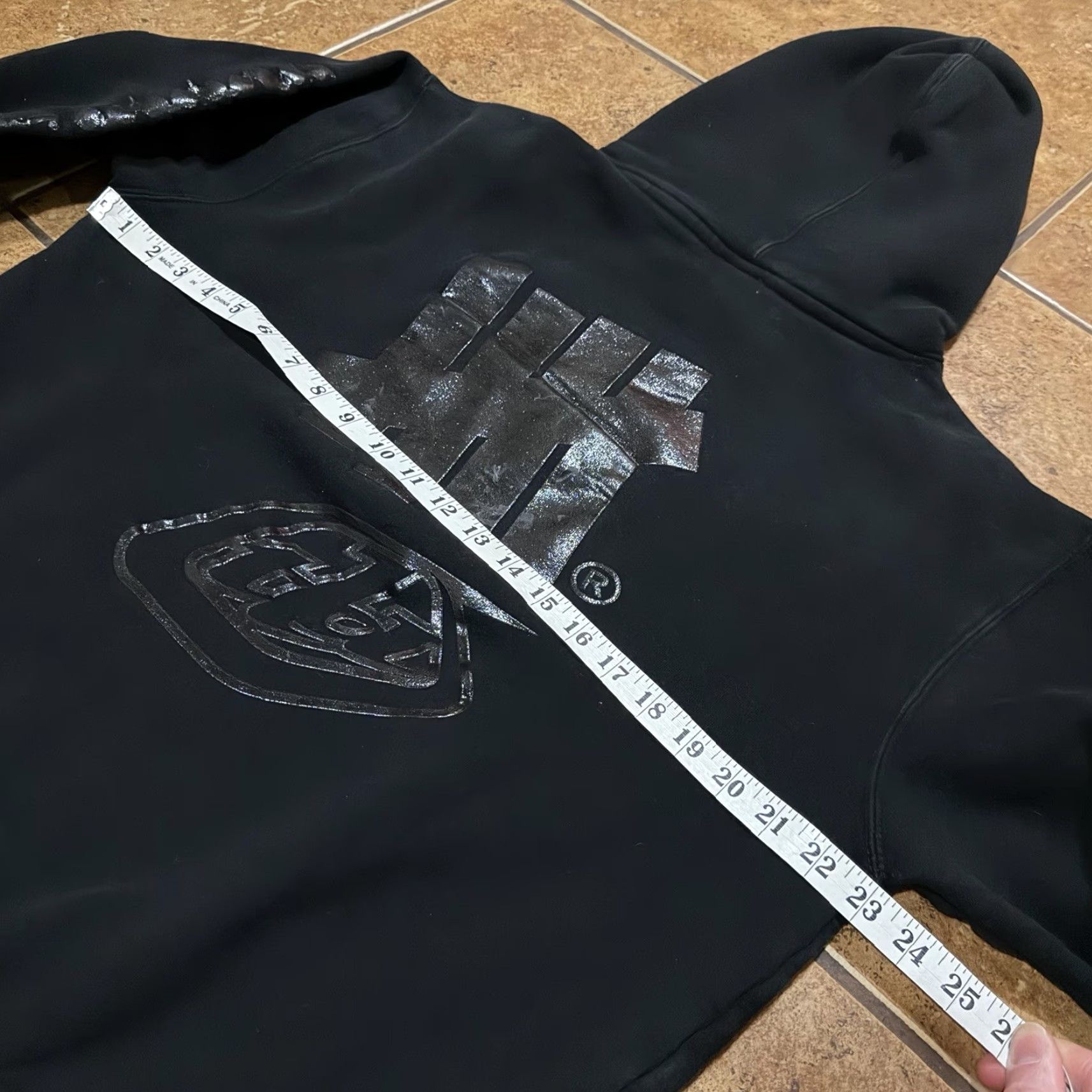 Undefeated Undefeated Troy Lee Designs Hoodie Mens Motocross MX Size M Black EUC RARE Size US M / EU 48-50 / 2 - 8 Thumbnail