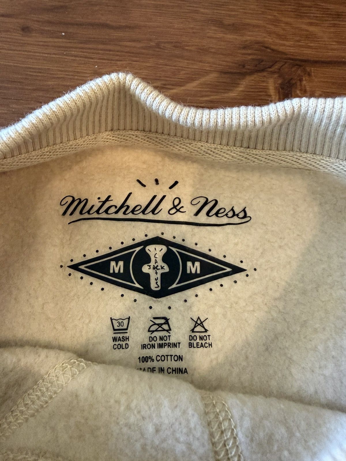 Mitchell & Ness × Travis Scott Cactus Jack by Travis Scott x Mitchell & Ness Florida Size US M / EU 48-50 / 2 - 3 Thumbnail