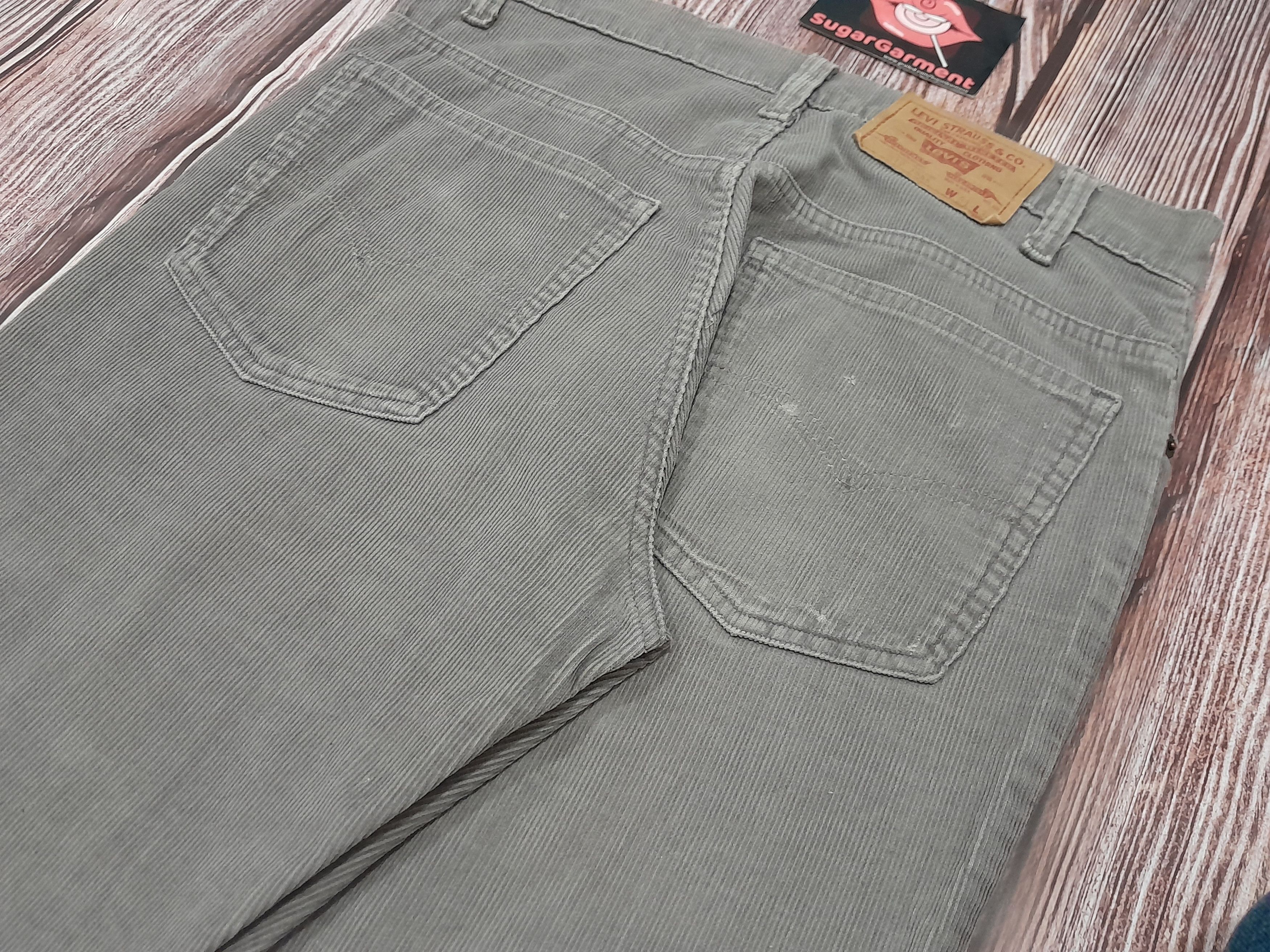 Levi's Levis 517 Jeans Bootcut Flare Bell Bottom Corduroy Vintage Size US 31 - 21 Thumbnail