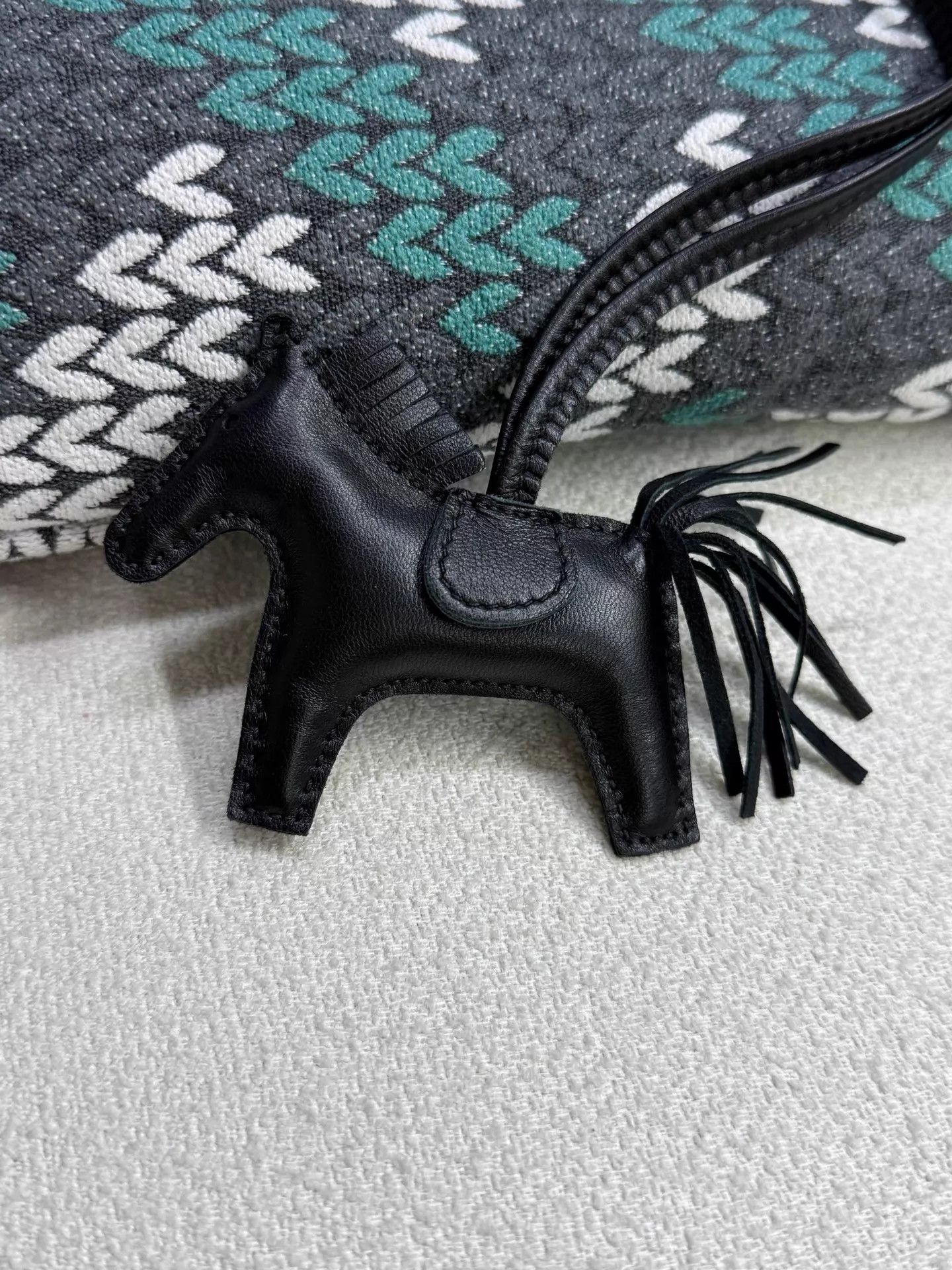 Hermes Hermès So Black Horse (New) Size ONE SIZE - 1 Thumbnail