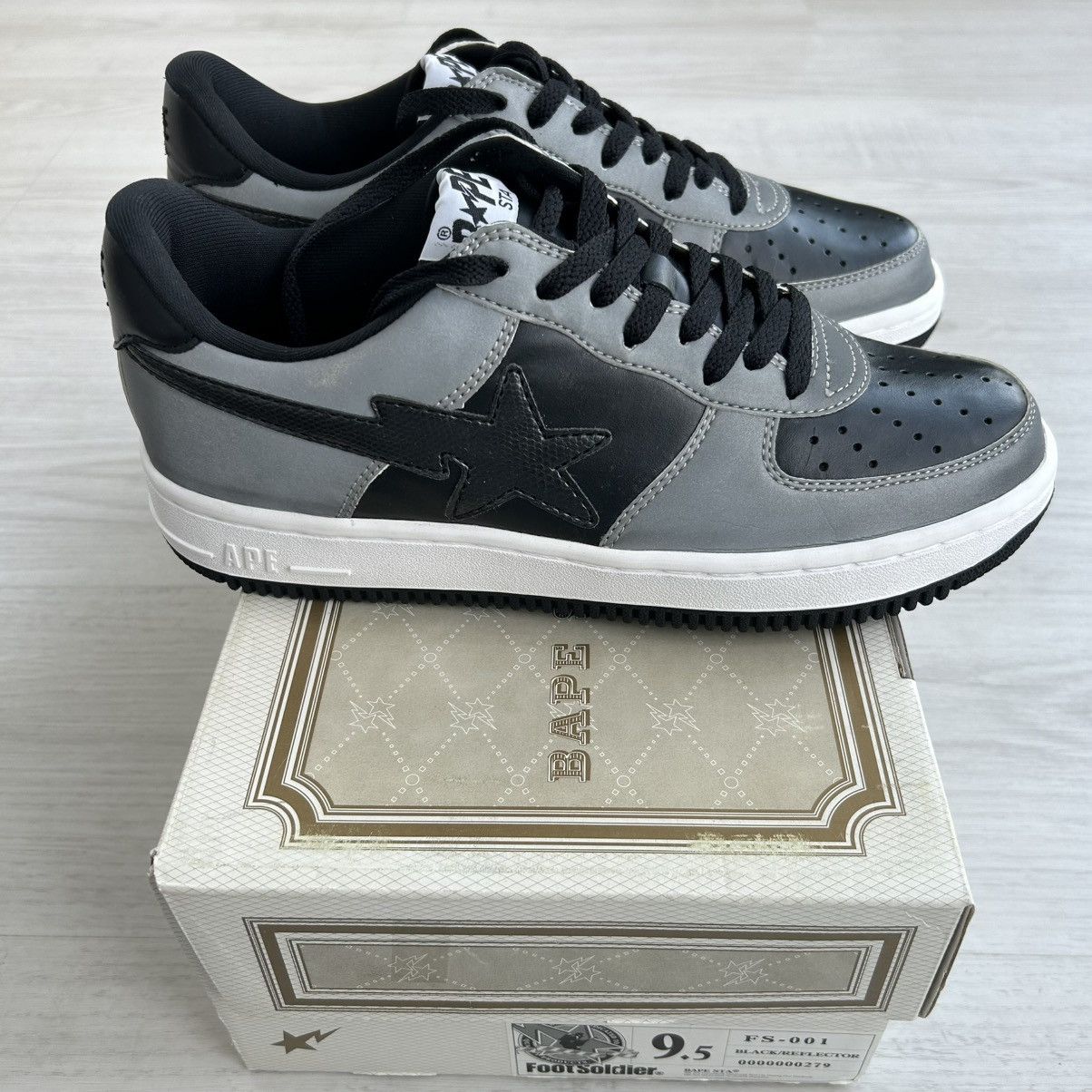 Bape VERY RARE OG 2003 A BATHING APE REFLECTIVE BAPESTA Size US 9.5 / EU 42-43 - 4 Thumbnail