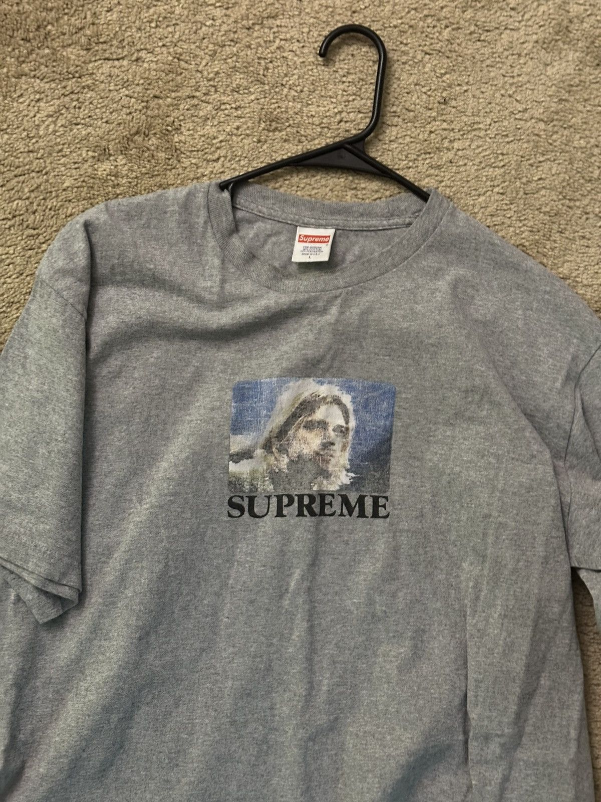 Supreme kurt tee Size US L / EU 52-54 / 3 - 3 Thumbnail