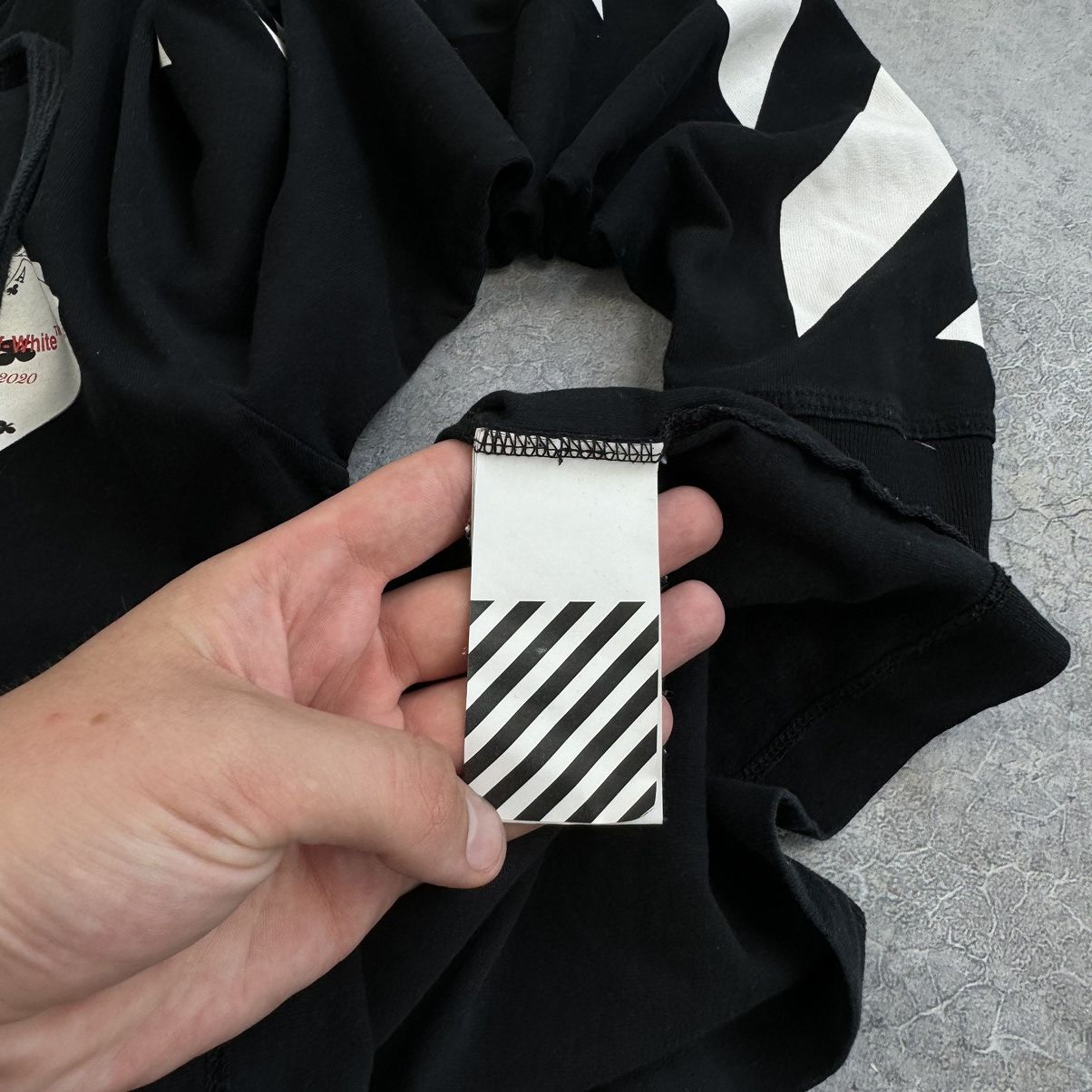 Off-White OFF-WHITE c/o VIRGIL ABLOH HAND CARD LONG SLEEVE T-SHIRT TEE Size US XS / EU 42 / 0 - 7 Thumbnail