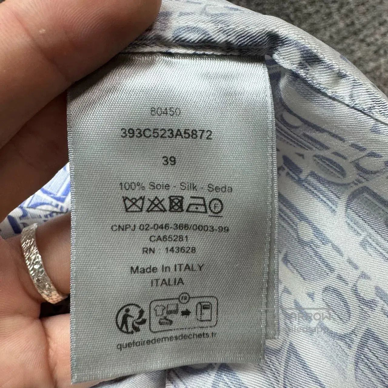 Dior dior logo silk shirt in new condition. Size US M / EU 48-50 / 2 - 4 Thumbnail
