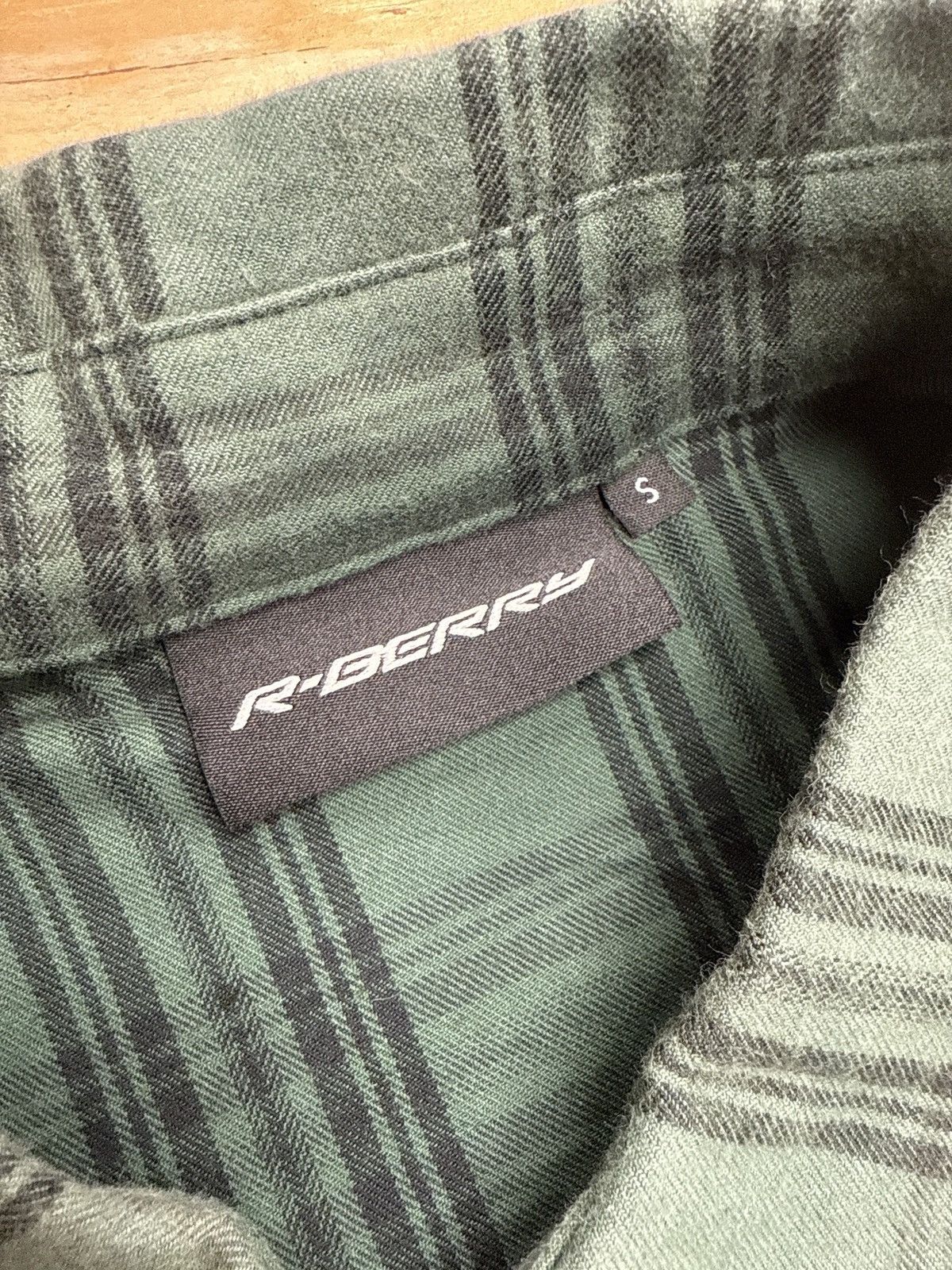 The GV Gallery Gvgallery raspberry hills flannel green logo Size US S / EU 44-46 / 1 - 3 Thumbnail