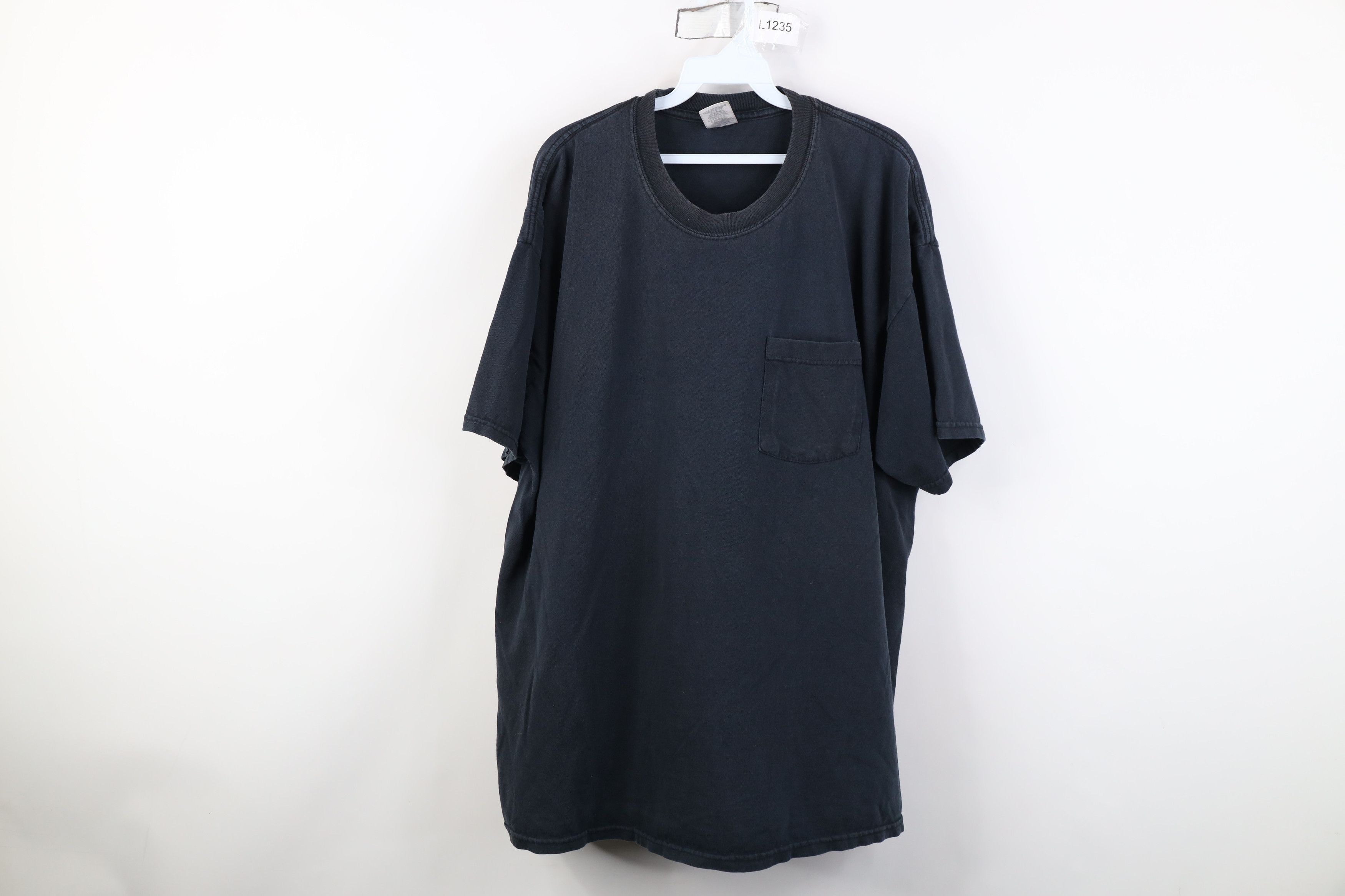 Vintage Vintage 90s Y2K Streetwear Blank Cotton Pocket T-Shirt Black Size US XXL / EU 58 / 5 - 1 Thumbnail