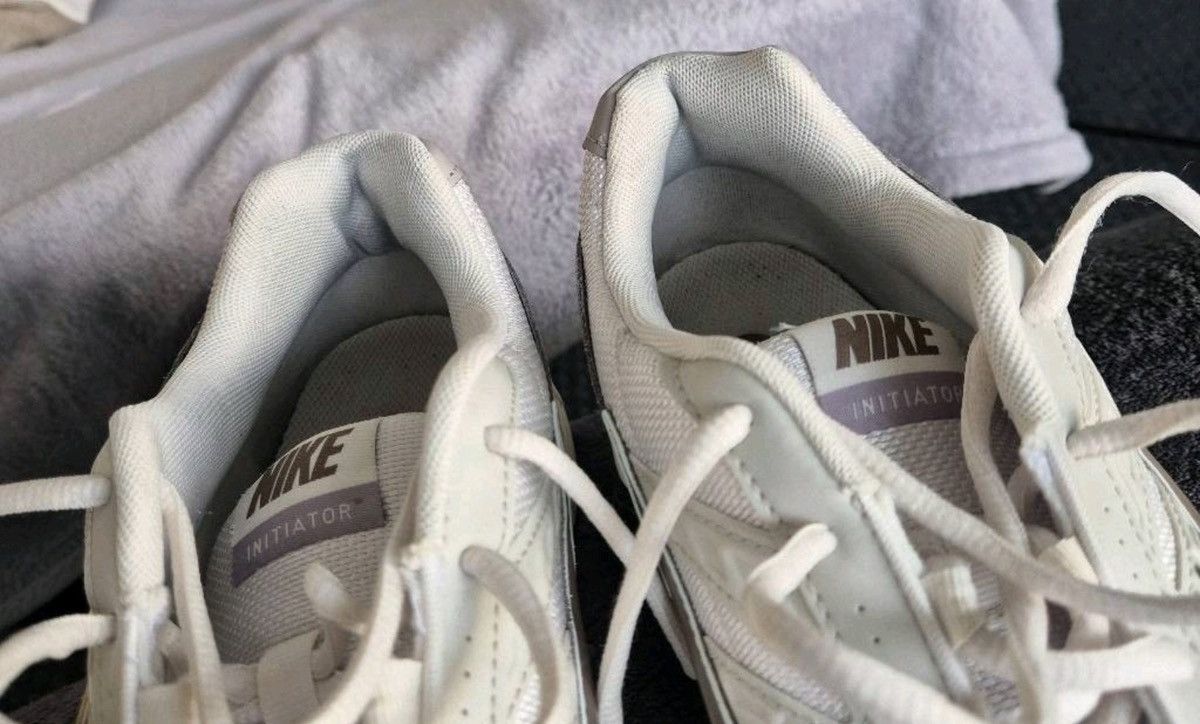 Nike Nike Initiator Silber/Weiß Gr. 41 Top Zustand- Wie Neu! Size US 11 / IT 41 - 5 Thumbnail