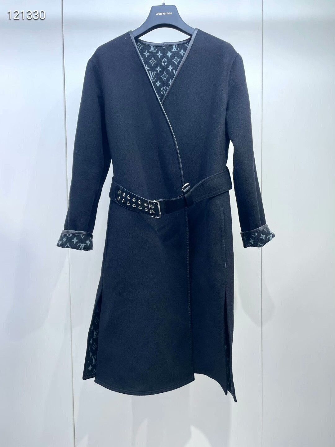 Louis Vuitton LV Monogram Coat Size XS / US 0-2 / IT 36-38 - 1 Thumbnail