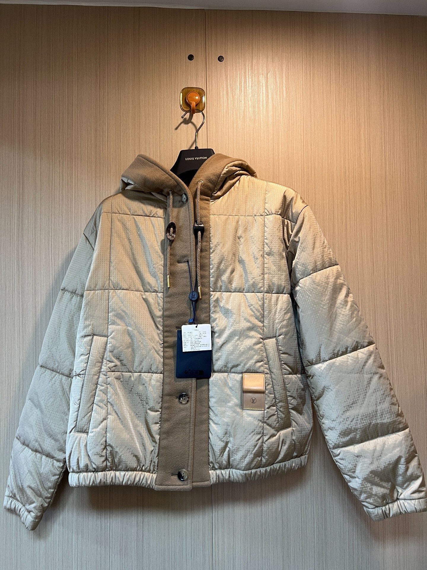 Louis Vuitton Louis Vuitton Monogram Lining Padded Jacket 40 Size M / US 6-8 / IT 42-44 - 1 Thumbnail