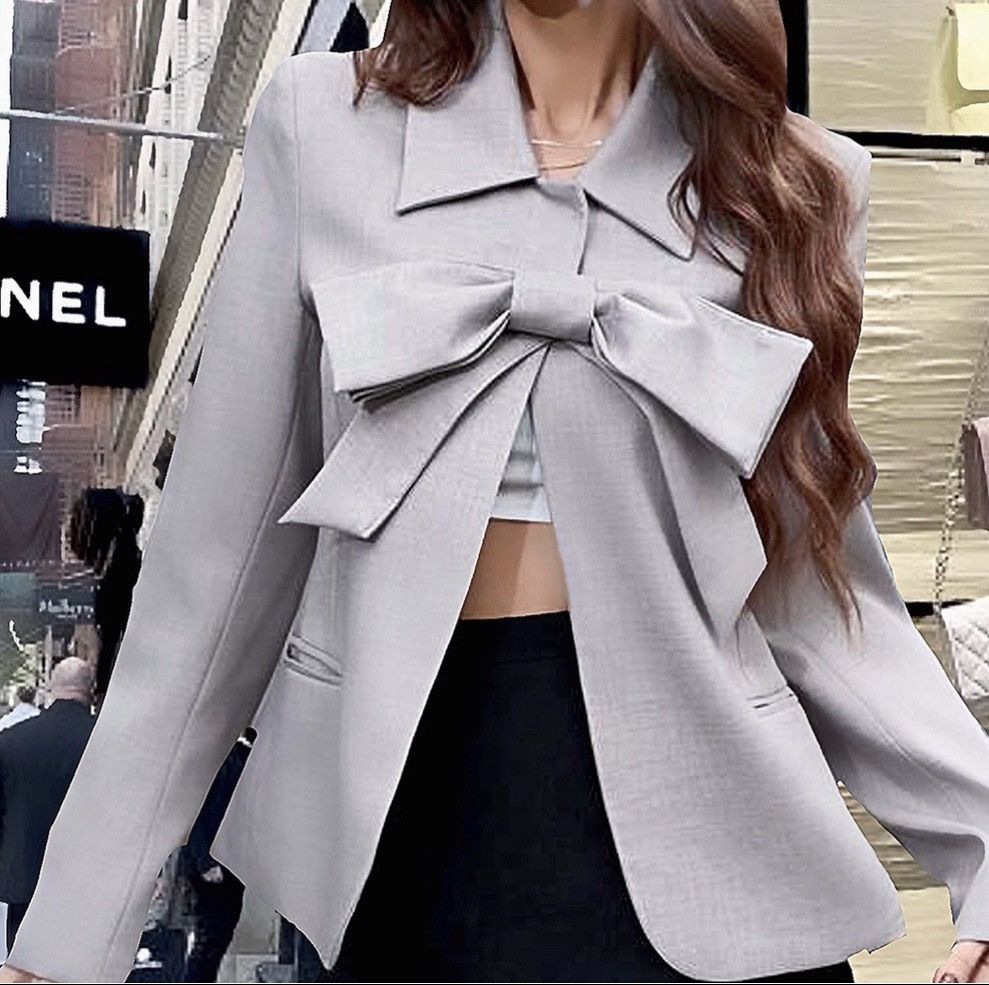 Designer × Other NWT, Lavishly Paris Women's Gray Bowknot Designer Shirt. Size S / US 4 / IT 40 - 16 Thumbnail