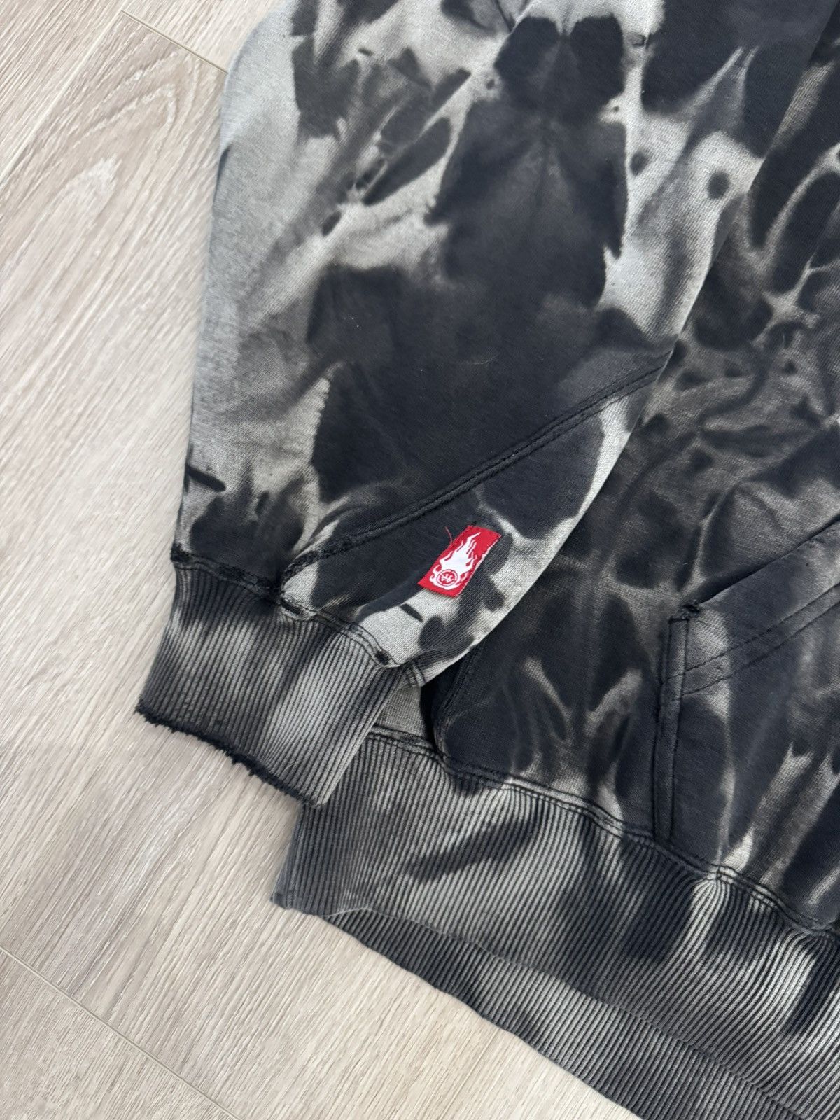 JNCO Y2K JNCO Jeans Skull Sleeve Graphic Hoodie / Sunfaded Vtg Size US L / EU 52-54 / 3 - 5 Thumbnail