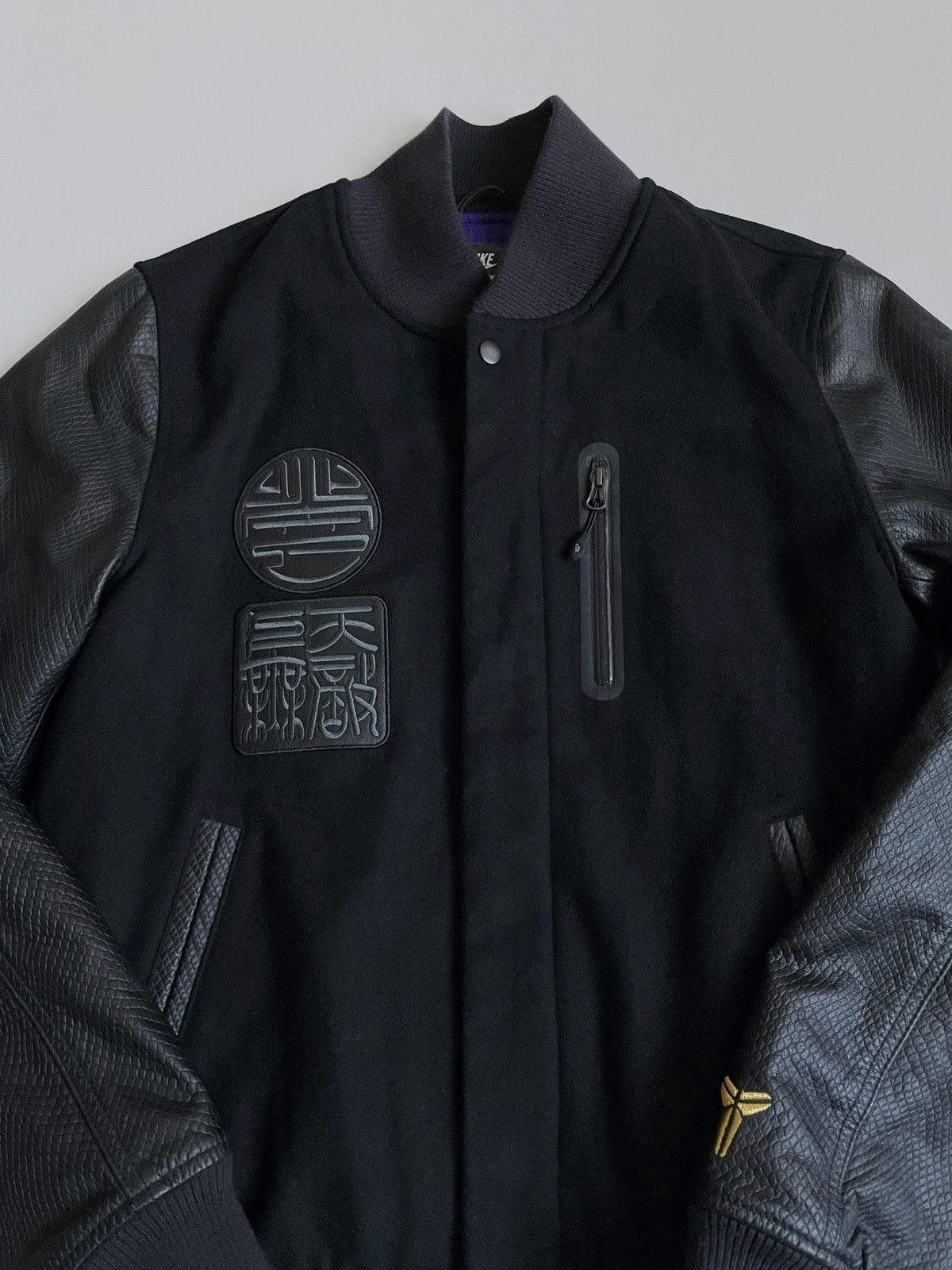 NBA Nike Kobe Year of the Black Mamba Jacket Size US M / EU 48-50 / 2 - 9 Thumbnail